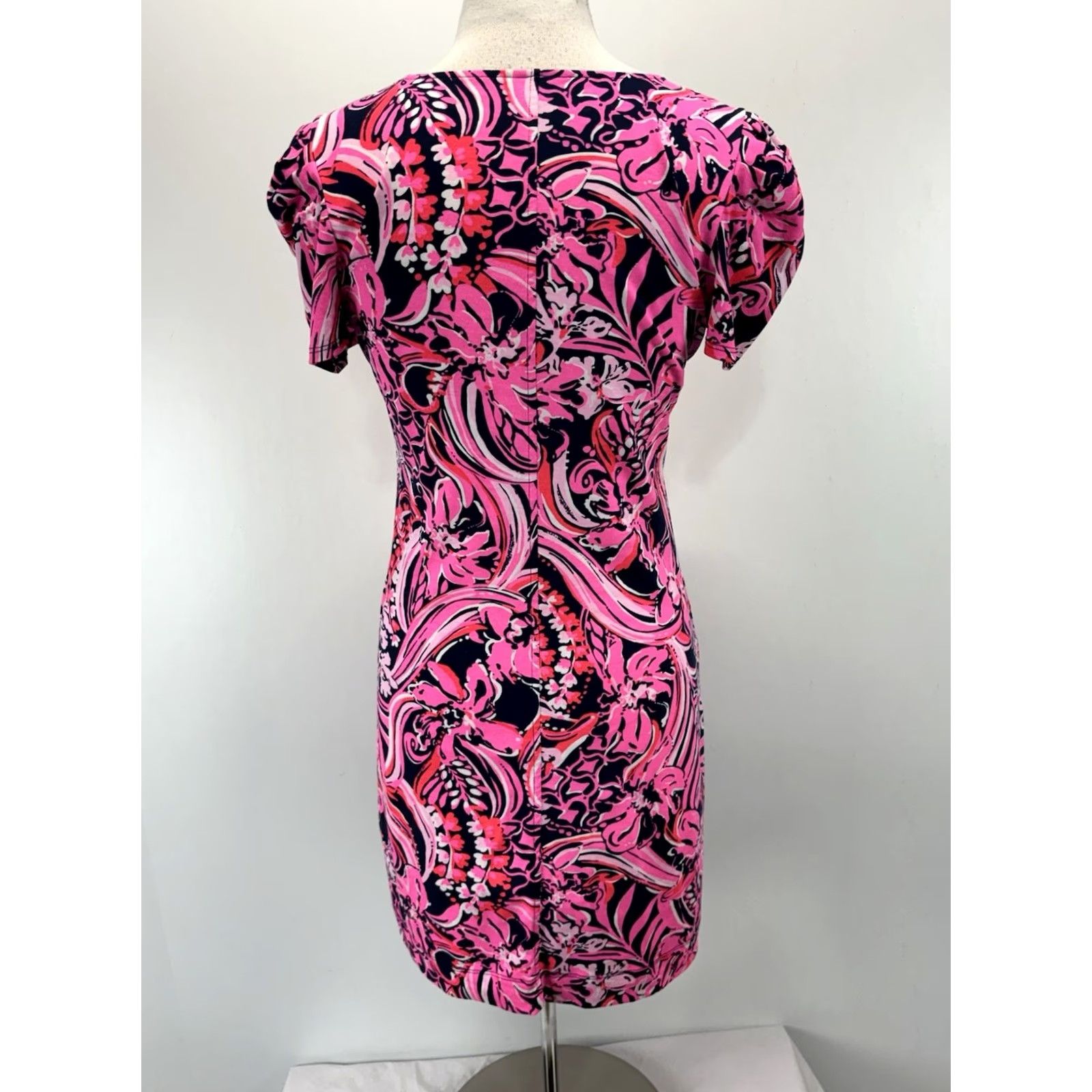 Lilly Pulitzer Lilly Pulitzer Low Tide Navy Fins and Feathers Aleece Dress Women’s S Pima Beach Dress T-Shirt Style Knee Length Multicolor Beach Theme Women's S Size S / US 4 / IT 40 - 3 Thumbnail