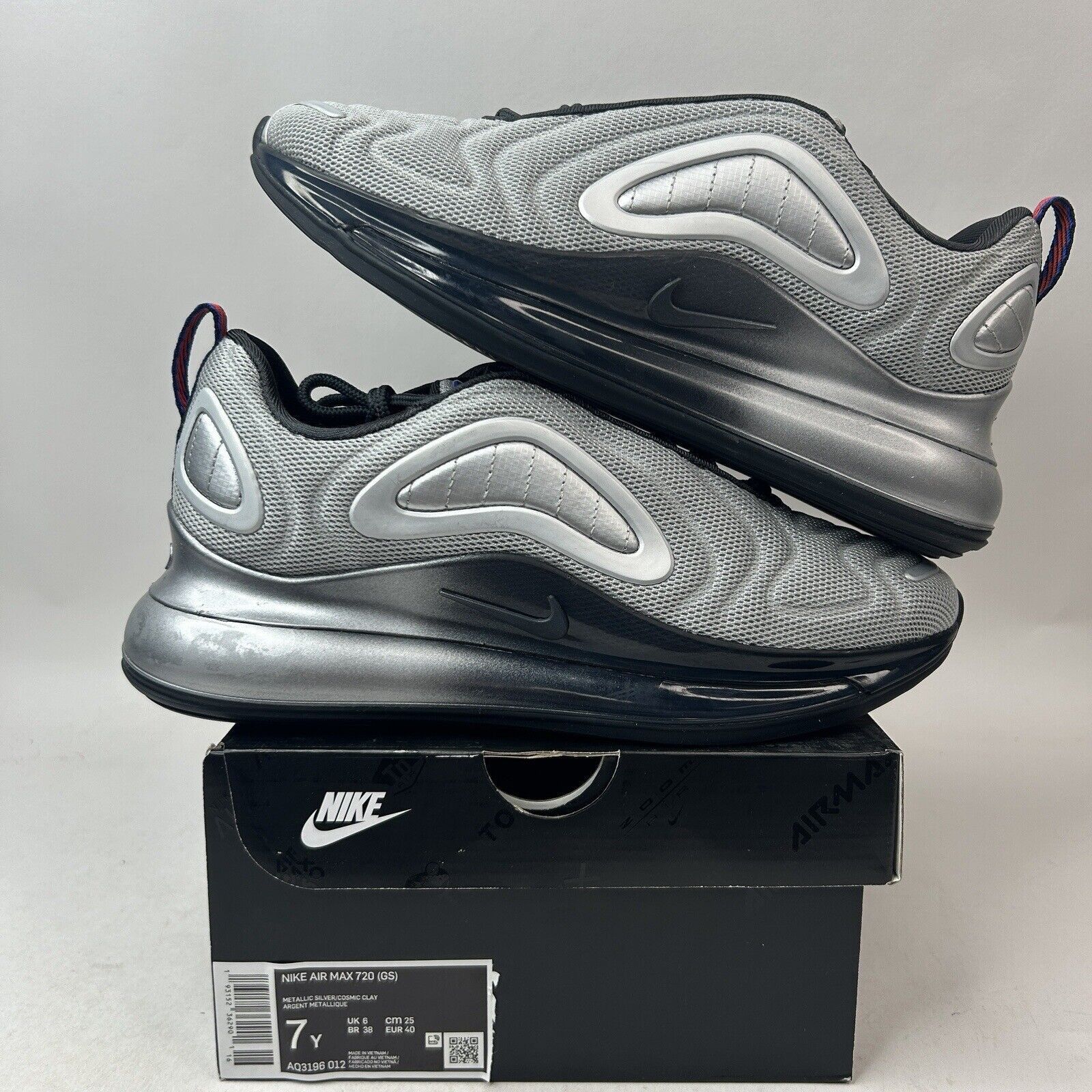 Nike Nike Air Max 720 GS “Metallic Silver” 2024 Size US 8.5 / IT 38.5 - 1 Thumbnail