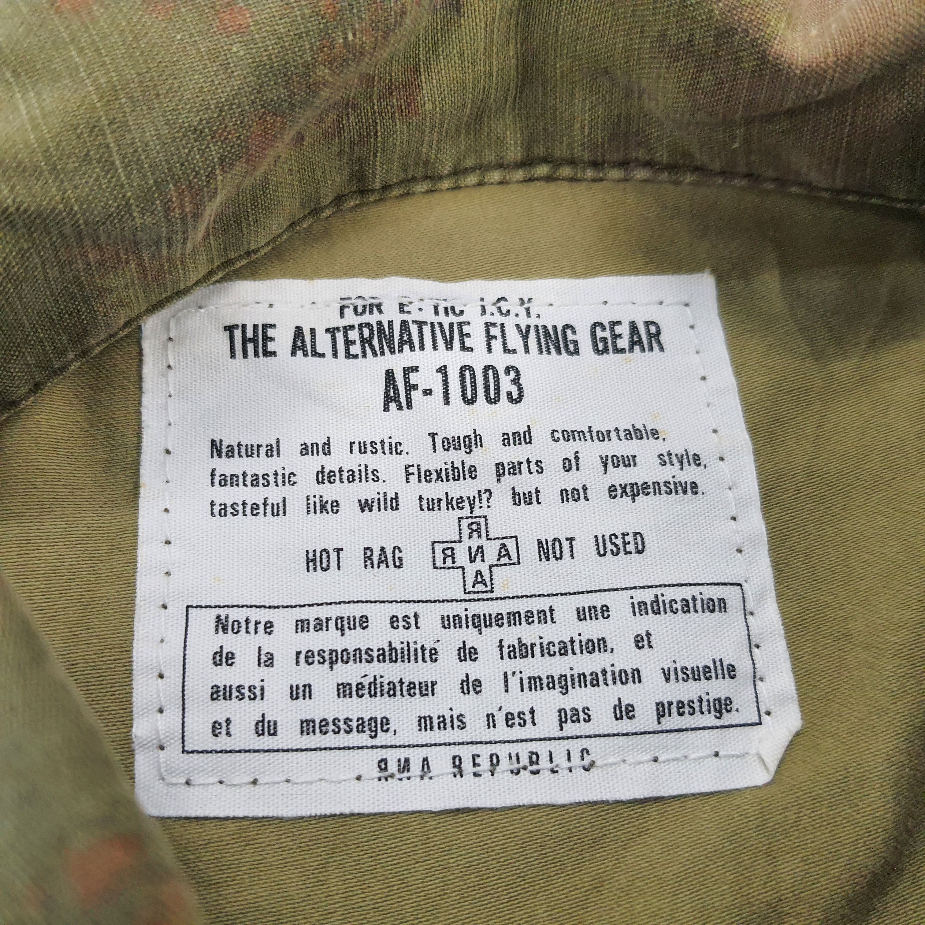 Vintage Vintage RNA Republic Inc. Military Button Up Shirt Size US L / EU 52-54 / 3 - 5 Thumbnail