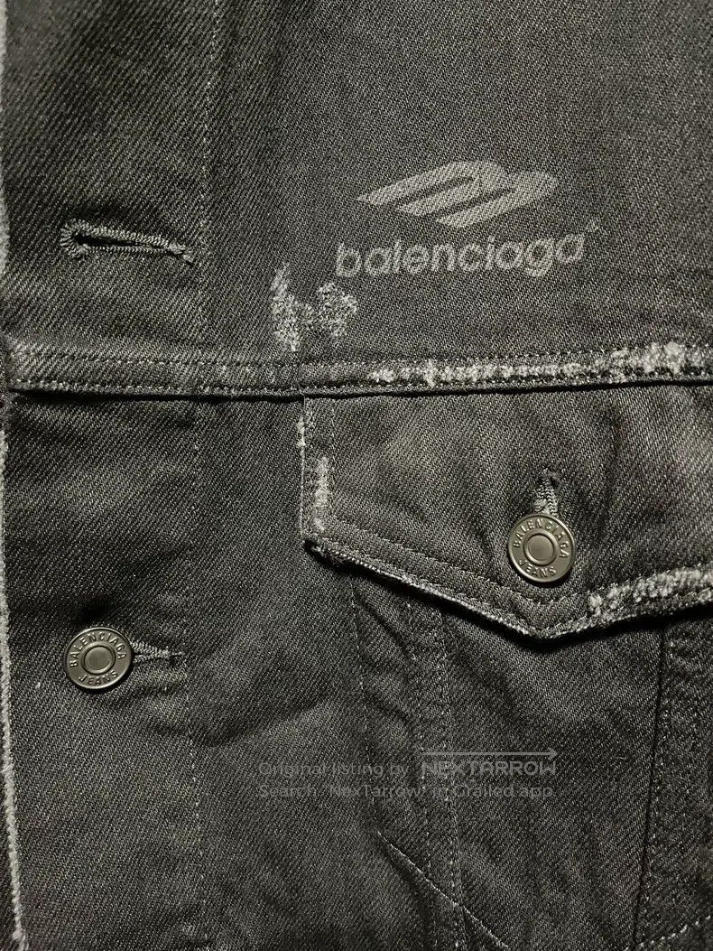 Balenciaga Balenciaga Letter Printed Distressed Washed Denim Jacket Size US S / EU 44-46 / 1 - 9 Thumbnail