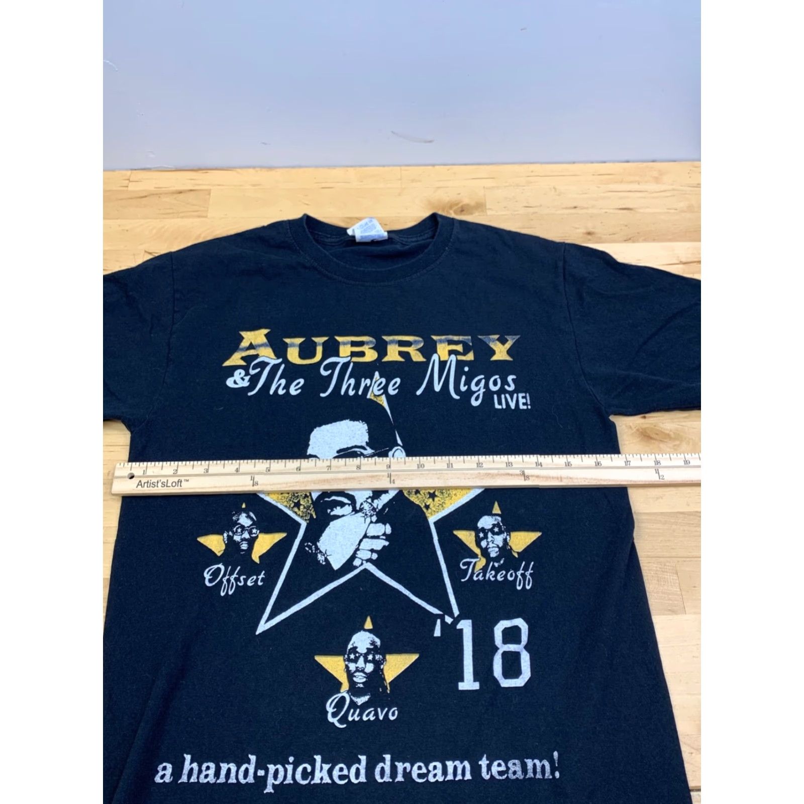 Jerzees 2018 Aubrey & The Three Migos Concert Shirt Mens S Black Merch Drake 12088 Shirt Mens S Black Concert Merch 2018 Aubrey & The Three Migos Size US S / EU 44-46 / 1 - 5 Thumbnail