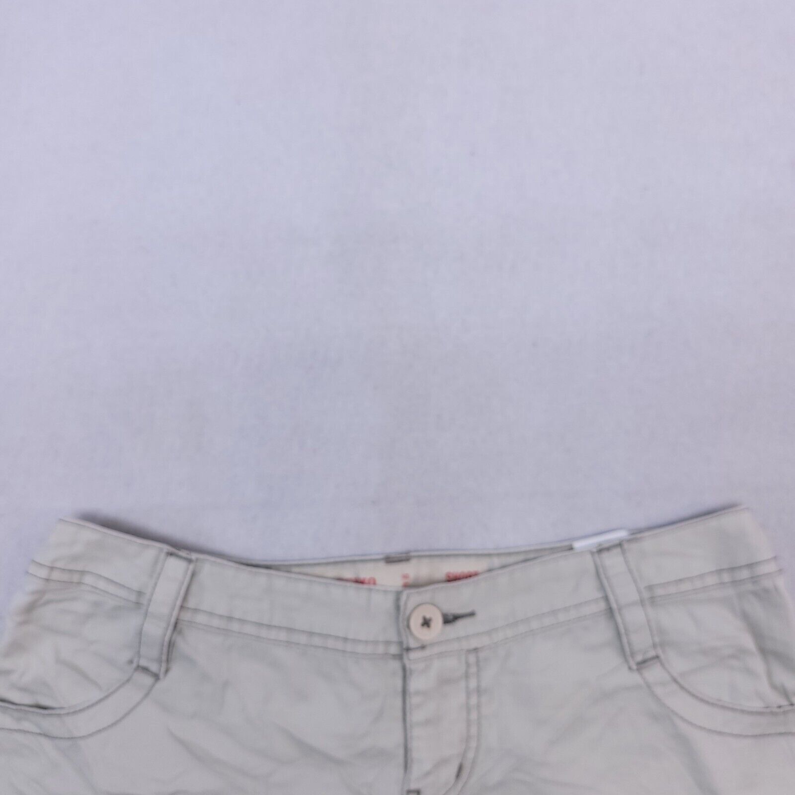 Mossimo Mossimo Button Zip Chino Short Shorts Womens Size 5 Beige Size 30" / US 8 / IT 44 - 2 Thumbnail
