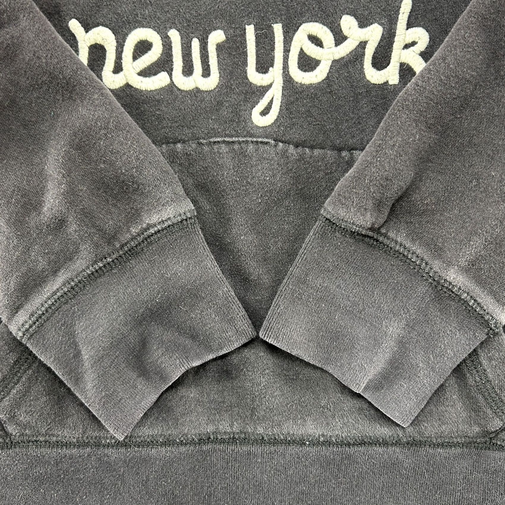 Vintage VINTAGE Aeropostale Hoodie Juniors L Black Pullover Drawstring New York Y2K 80s 90s Hooded Womens Size L / US 10 / IT 46 - 3 Thumbnail