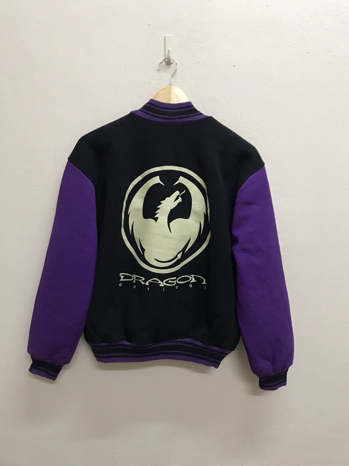 Fruit Of The Loom Vintage 90s Dragon Skateboarding Backhit Varsity Jacket Size US S / EU 44-46 / 1 - 16 Thumbnail