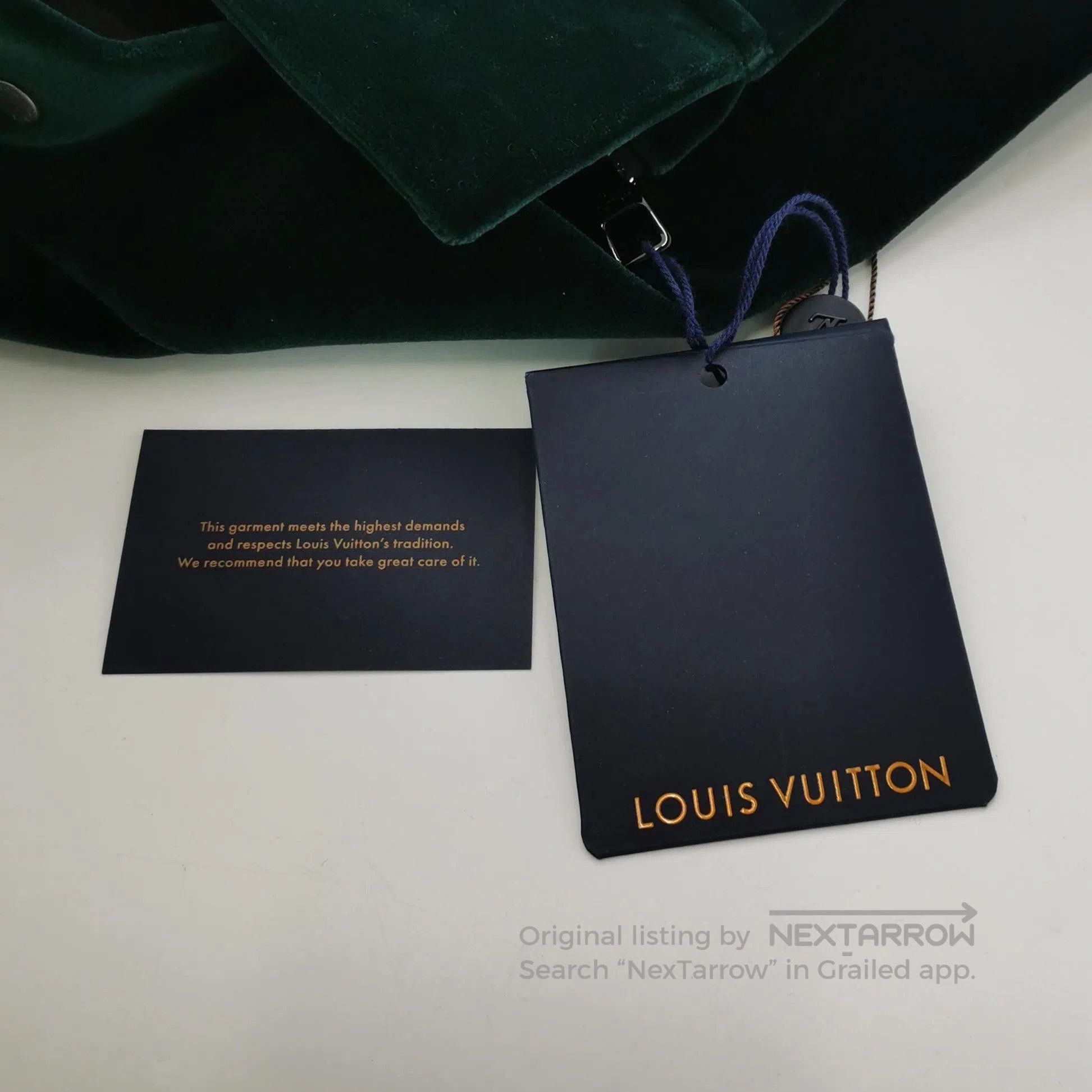 Louis Vuitton Louis Vuitton Logo Hooded Jacket M. Size US M / EU 48-50 / 2 - 1 Thumbnail