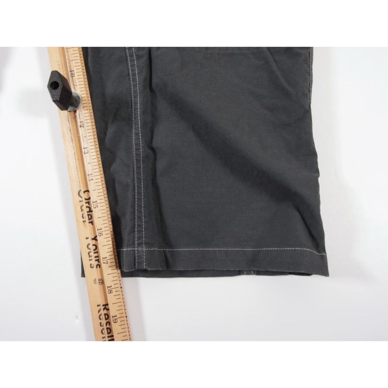 Vintage VINTAGE Nike Shirt Womens 8 Gray Capri Pants Outdoor Casual Travel Fall Spring Summer Winter Ladies Regular Inseam 17 Short Size 30" / US 8 / IT 44 - 7 Thumbnail