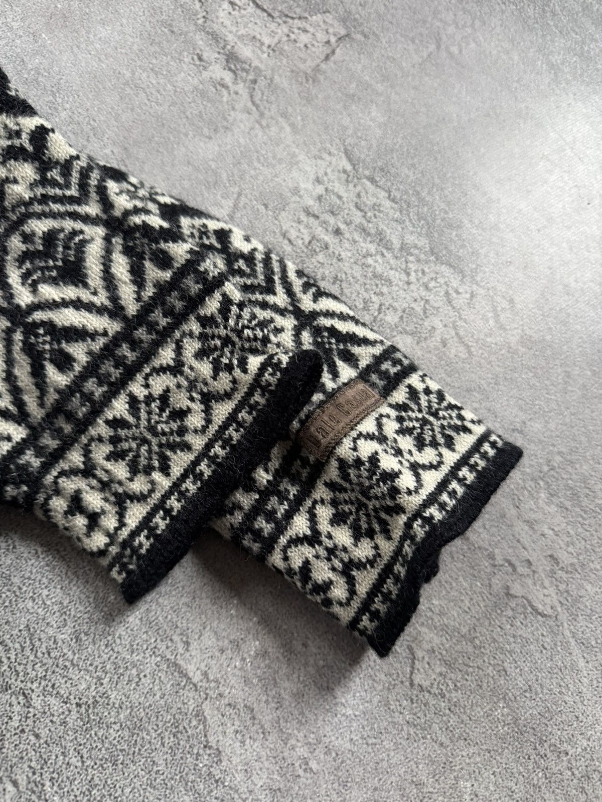 Dale Of Norway Dale Of Norway🇳🇴 M/size wool vintage retro aztec sweater knit Size US M / EU 48-50 / 2 - 5 Thumbnail