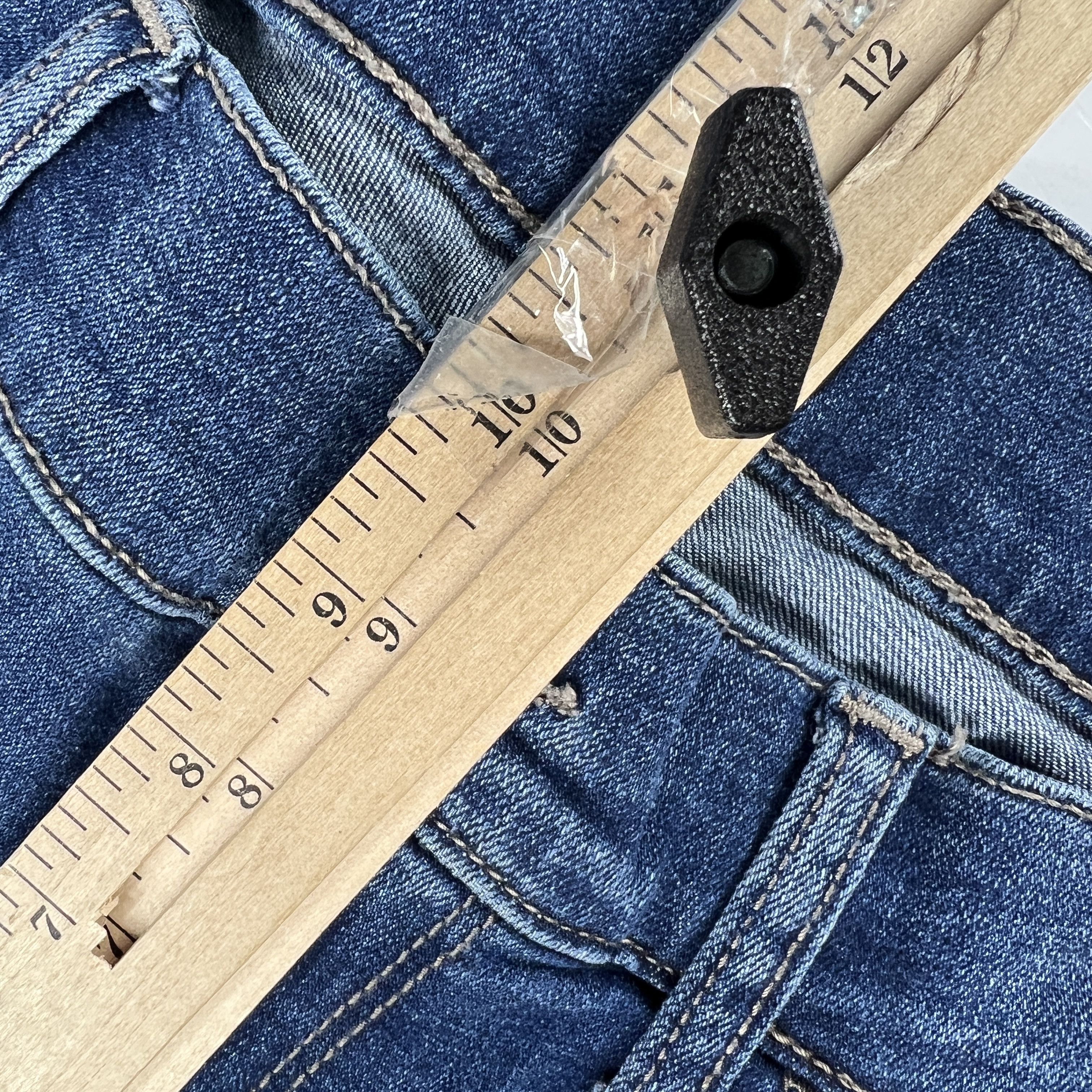 Hudson Hudson Jeans Blake Slim Straight Blue Stretch Denim Size US 35 - 22 Thumbnail