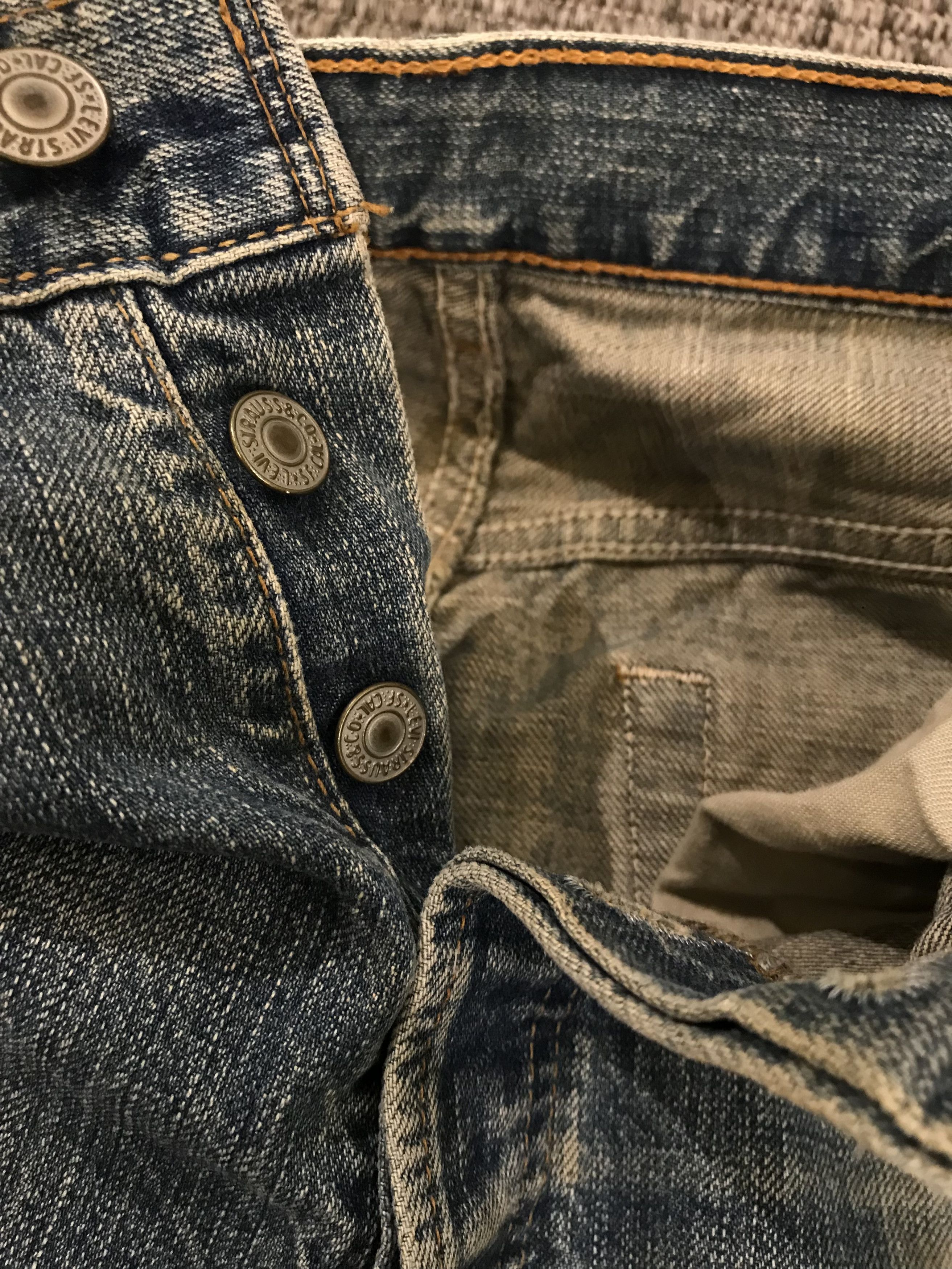Levi's LEVIS 501 JAPAN DISTRESSED THRASHED RIPPED DENIM JEANS Size US 32 / EU 48 - 7 Thumbnail