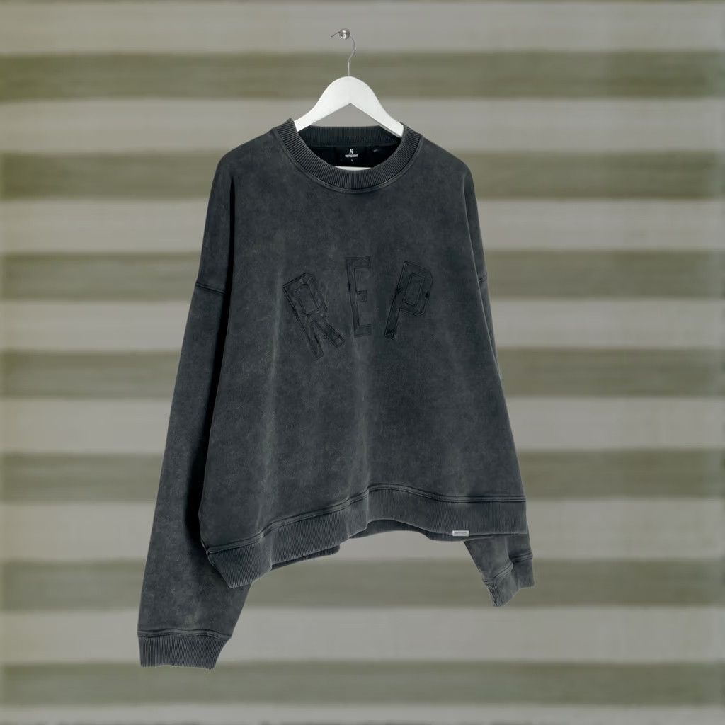 Vintage Represent Sweatshirt Black Oversized Crew Neck L Men Size US L / EU 52-54 / 3 - 1 Thumbnail