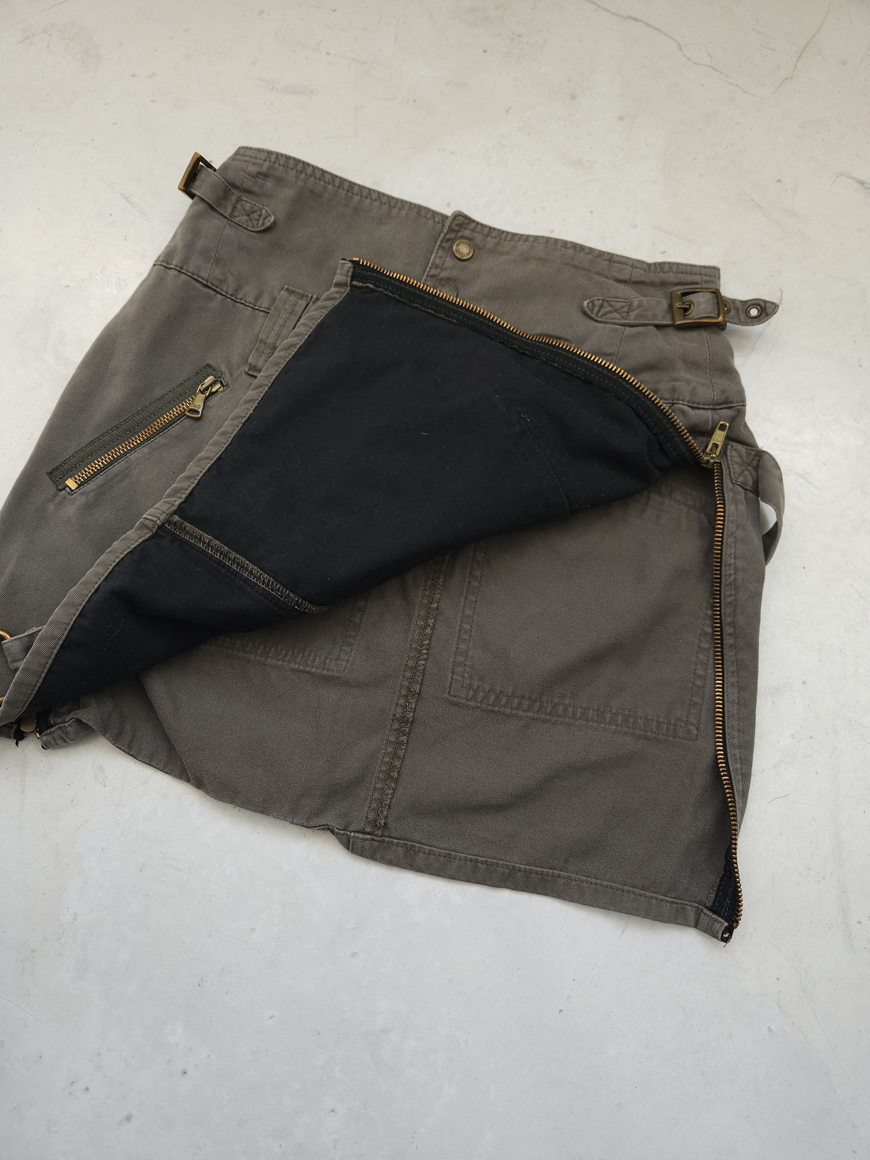 Dolce & Gabbana Archive y2k Dolce Gabbana bondage side zip skirt Size 28" / US 6 / IT 42 - 7 Thumbnail