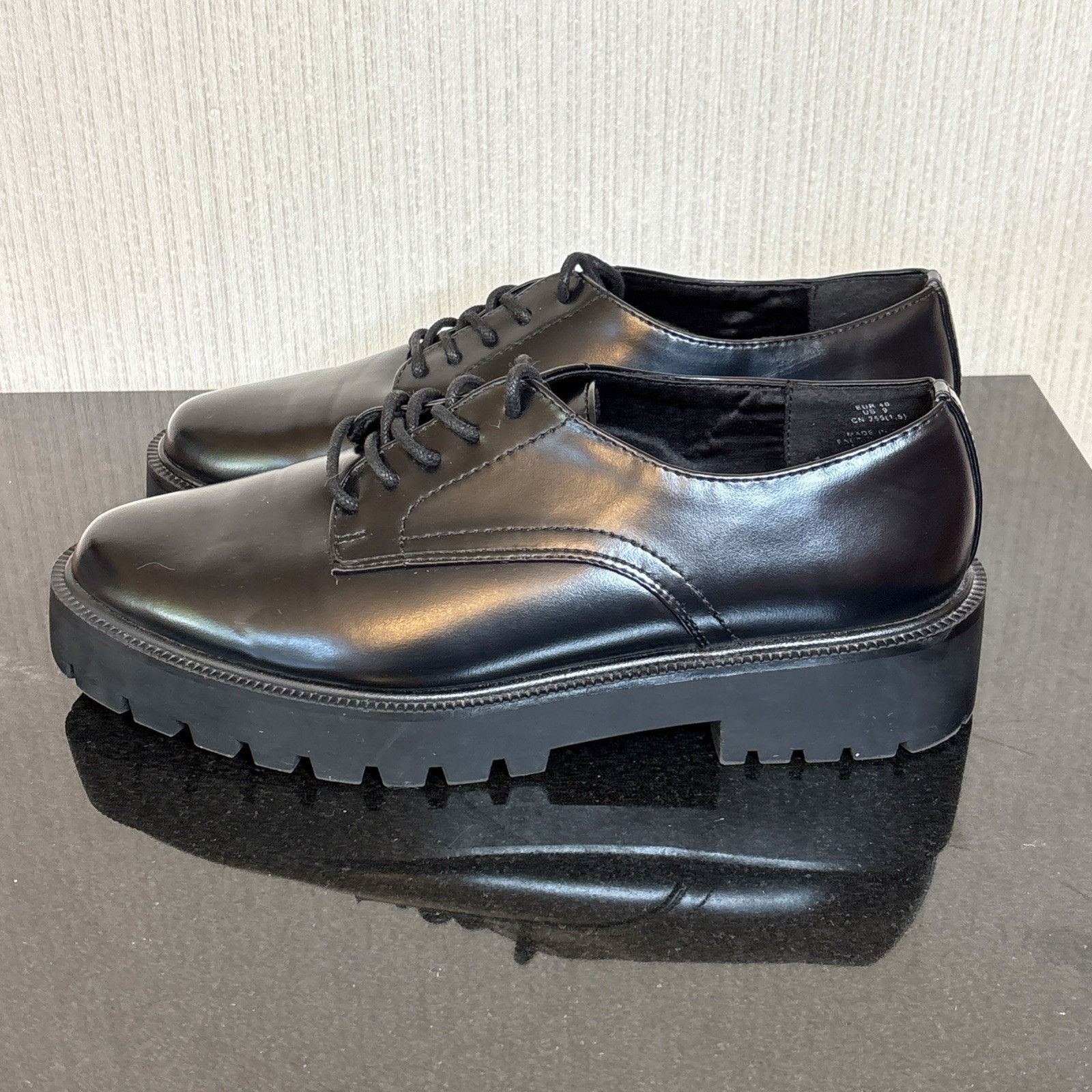 H&M H&M Oxford Shoes Womens 9 Black Faux Leather Lug Sole Brogue Size US 9 / IT 39 - 3 Thumbnail