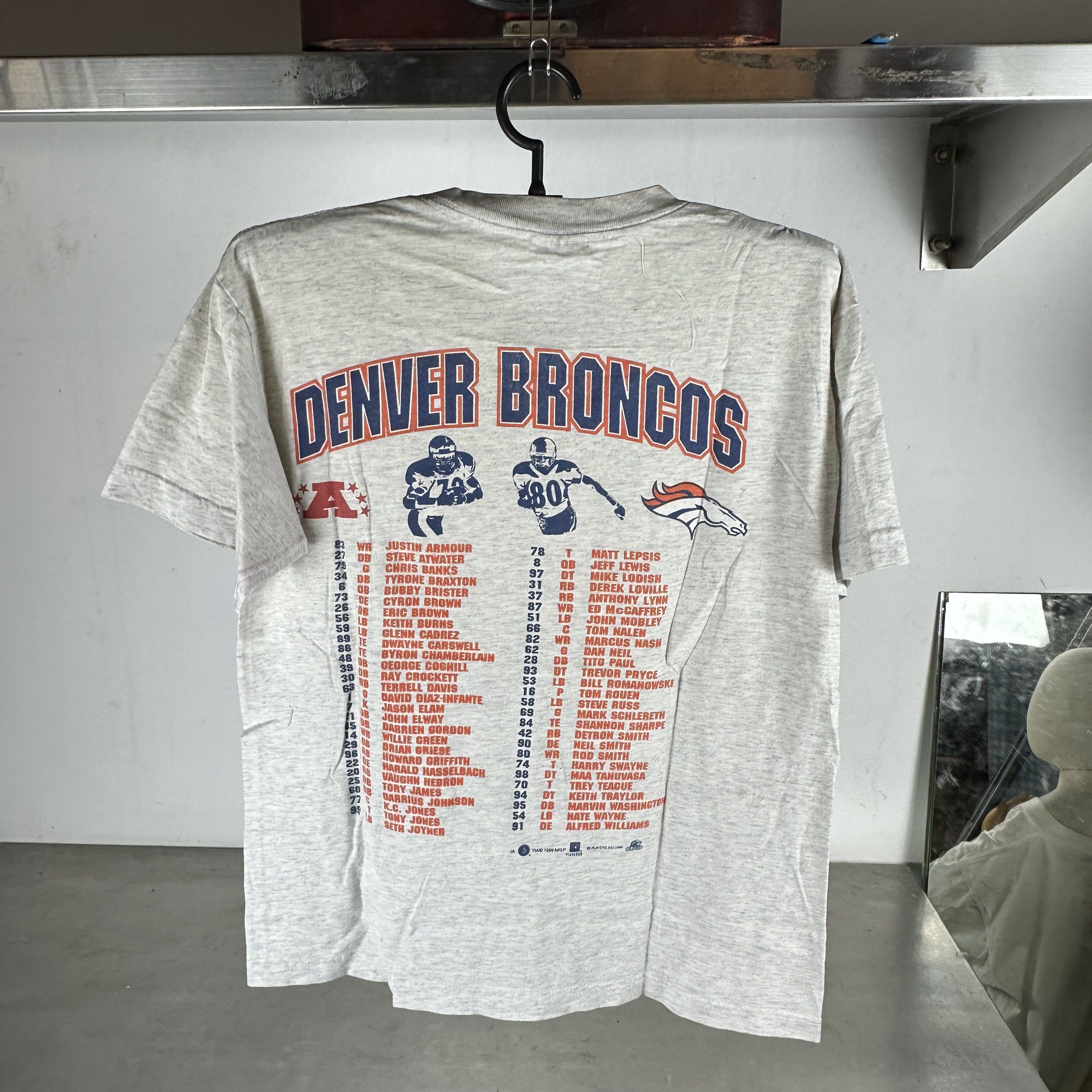 Vintage Vintage 1999 Denver Broncos Super Bowl Champions NFL T-Shirt Size US L / EU 52-54 / 3 - 4 Thumbnail