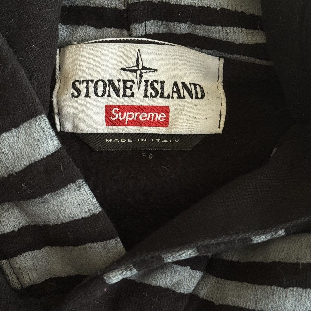 Stone Island × Supreme Supreme Stone Island “Warped Stripe” Pullover Hoodie Size US M / EU 48-50 / 2 - 8 Thumbnail