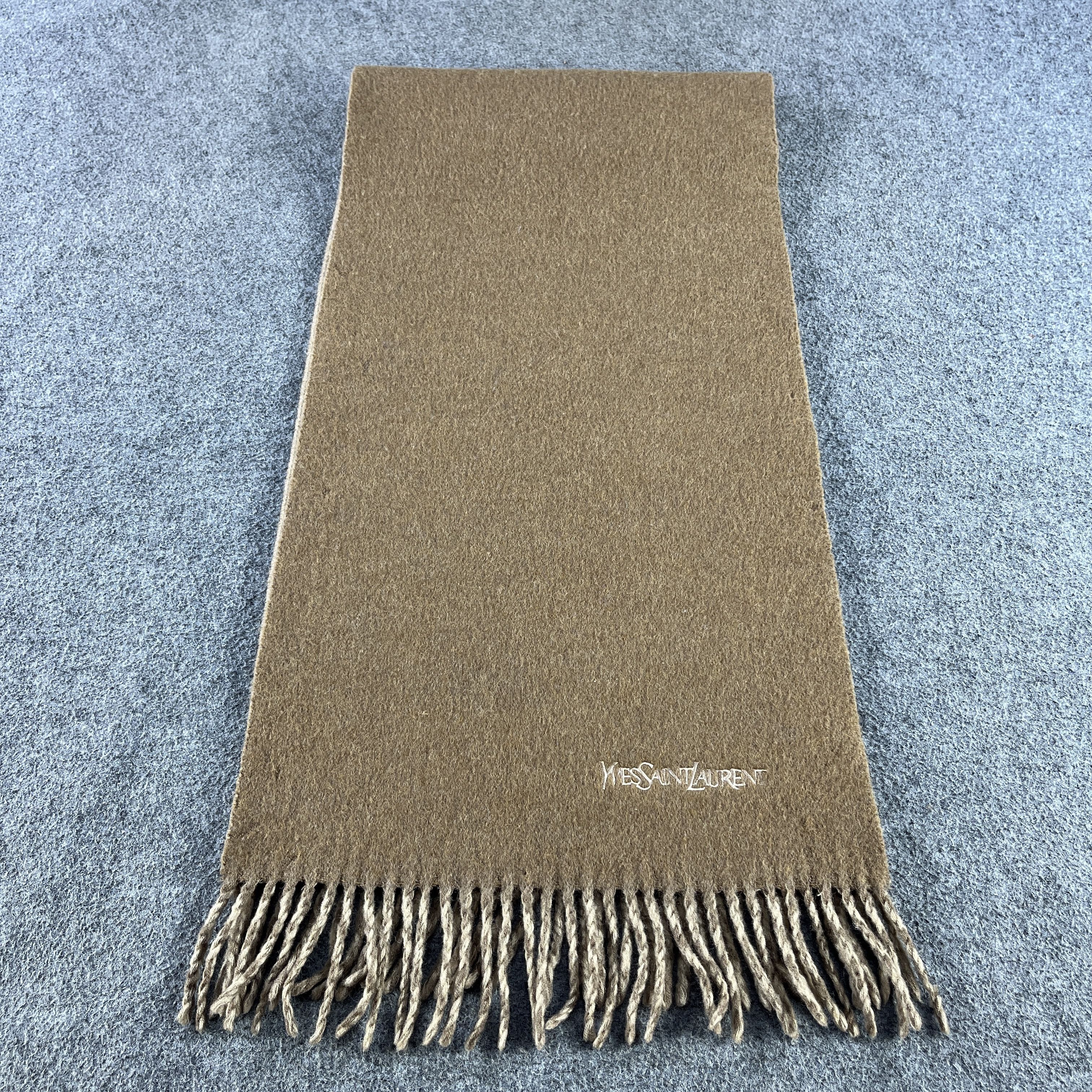 Vintage Vintage Yves Saint Laurent Scarf / Muffler / Neckwear T1432 Size ONE SIZE - 1 Thumbnail