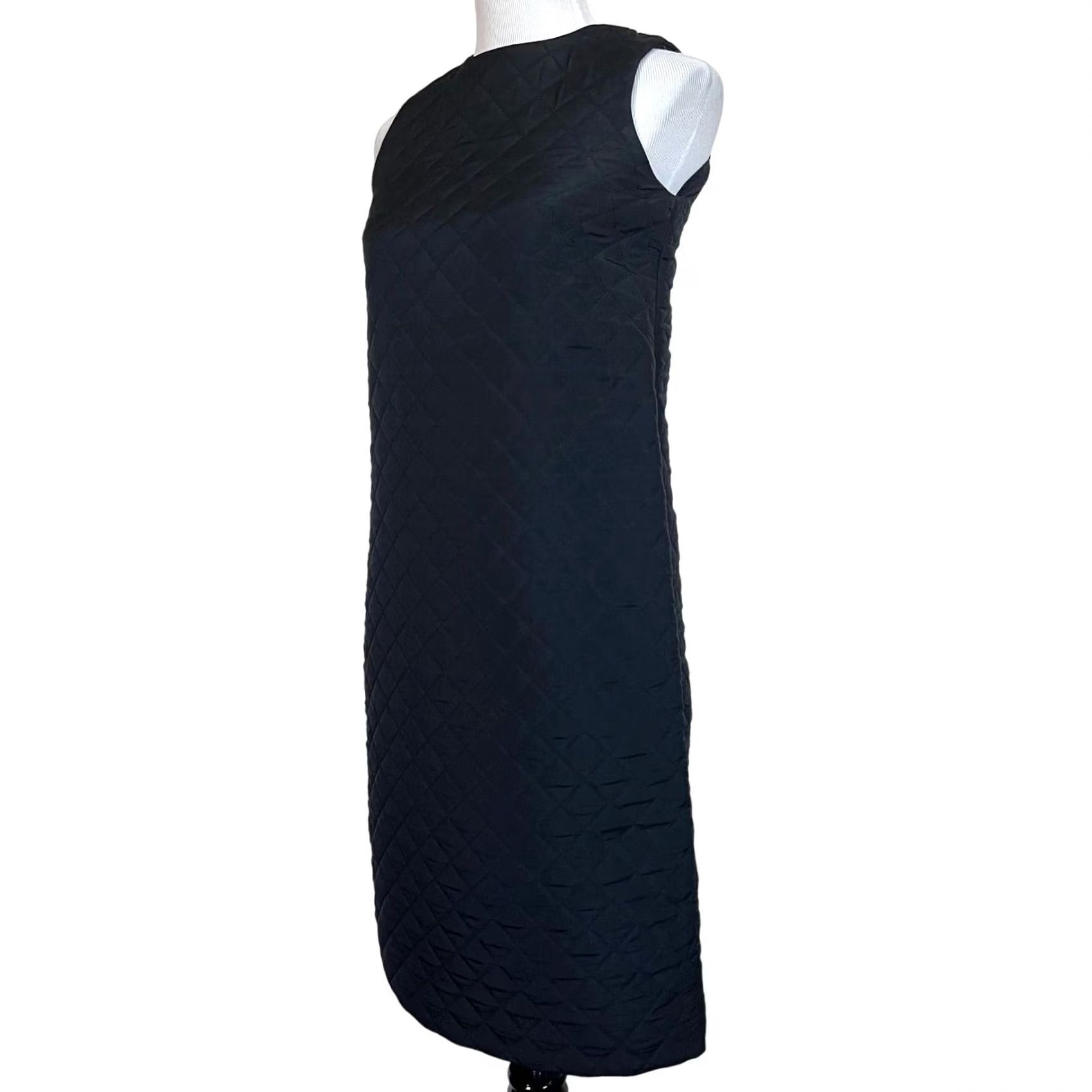 Vintage VINTAGE TRA MAD RKE Dress Black Quilted Sleeveless Shift 0 Women’s Knee Length Dress Womens Size XS / US 0-2 / IT 36-38 - 3 Thumbnail