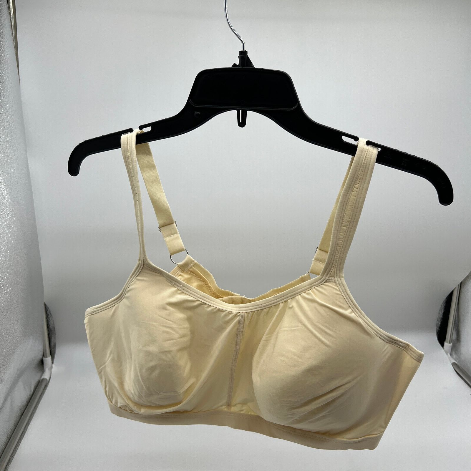 Other Breezies Comfort Zone Full Coverage Underwire T-Shirt Bra Size M / US 6-8 / IT 42-44 - 1 Thumbnail