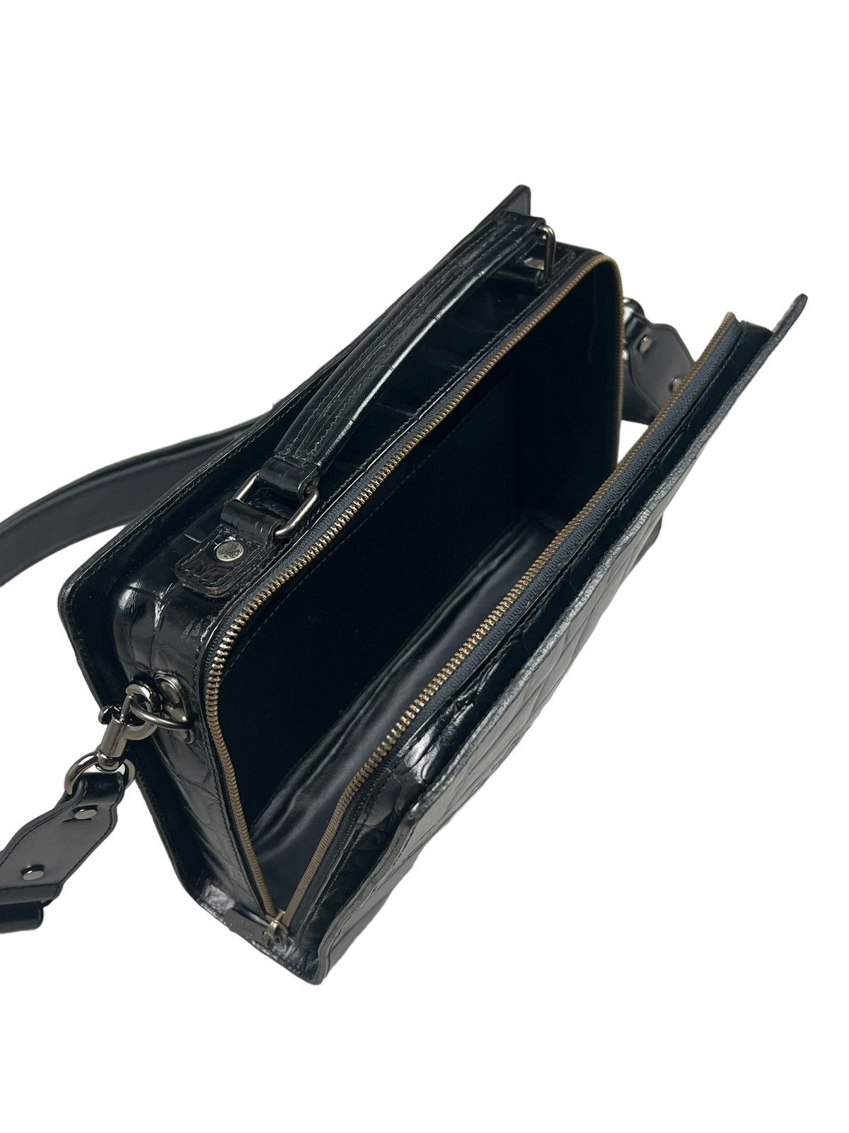 Jean Paul Gaultier Vintage Jean Paul Gaultier Alligator Embossed Sling Bag Size ONE SIZE - 11 Thumbnail