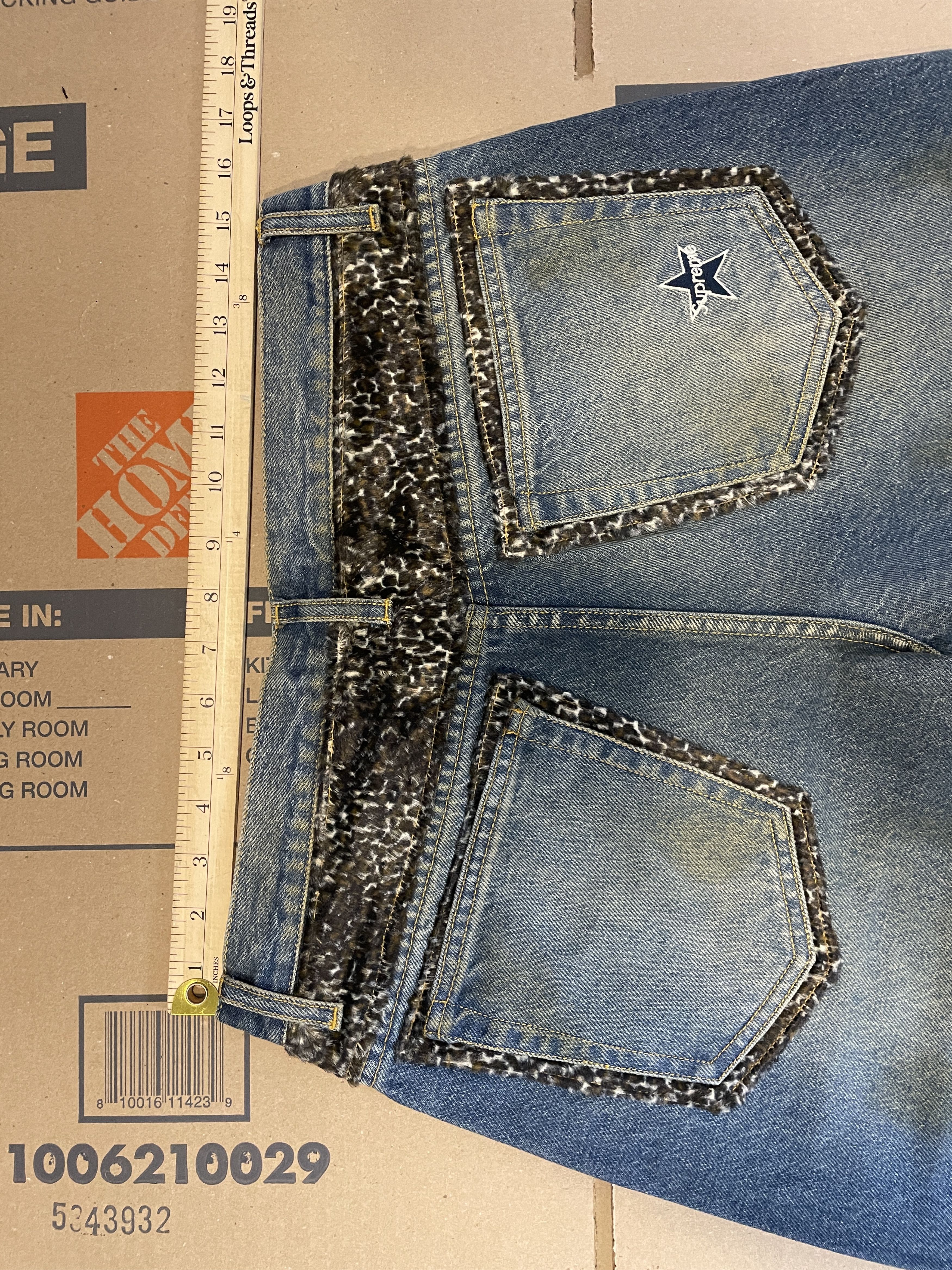 Supreme LEOPARD FAUX FUR LOOSE FIT JEANS Size US 30 / EU 46 - 8 Thumbnail