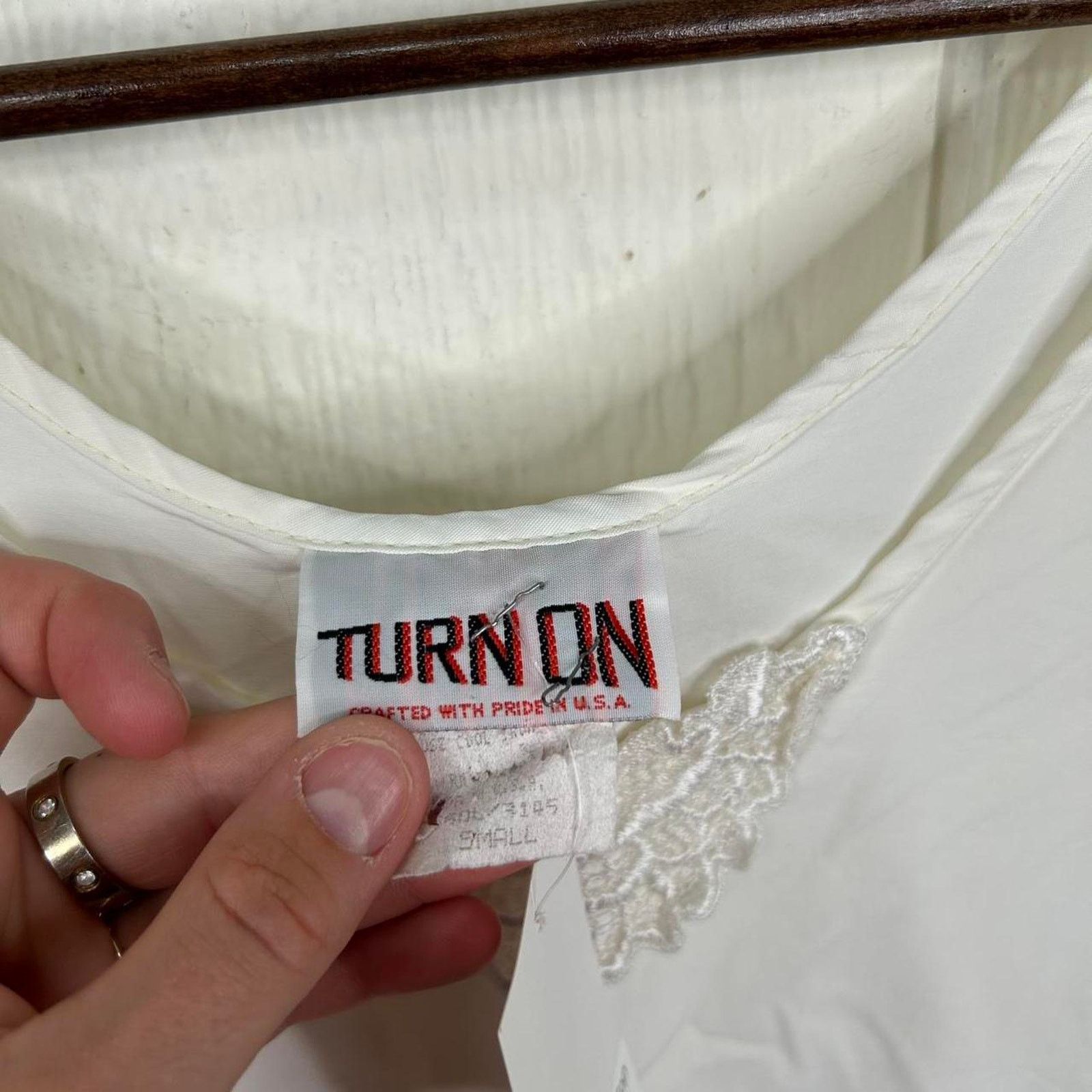 Other Vintage 90's White Embroidered Silk Tank Top Small Size S / US 4 / IT 40 - 5 Thumbnail