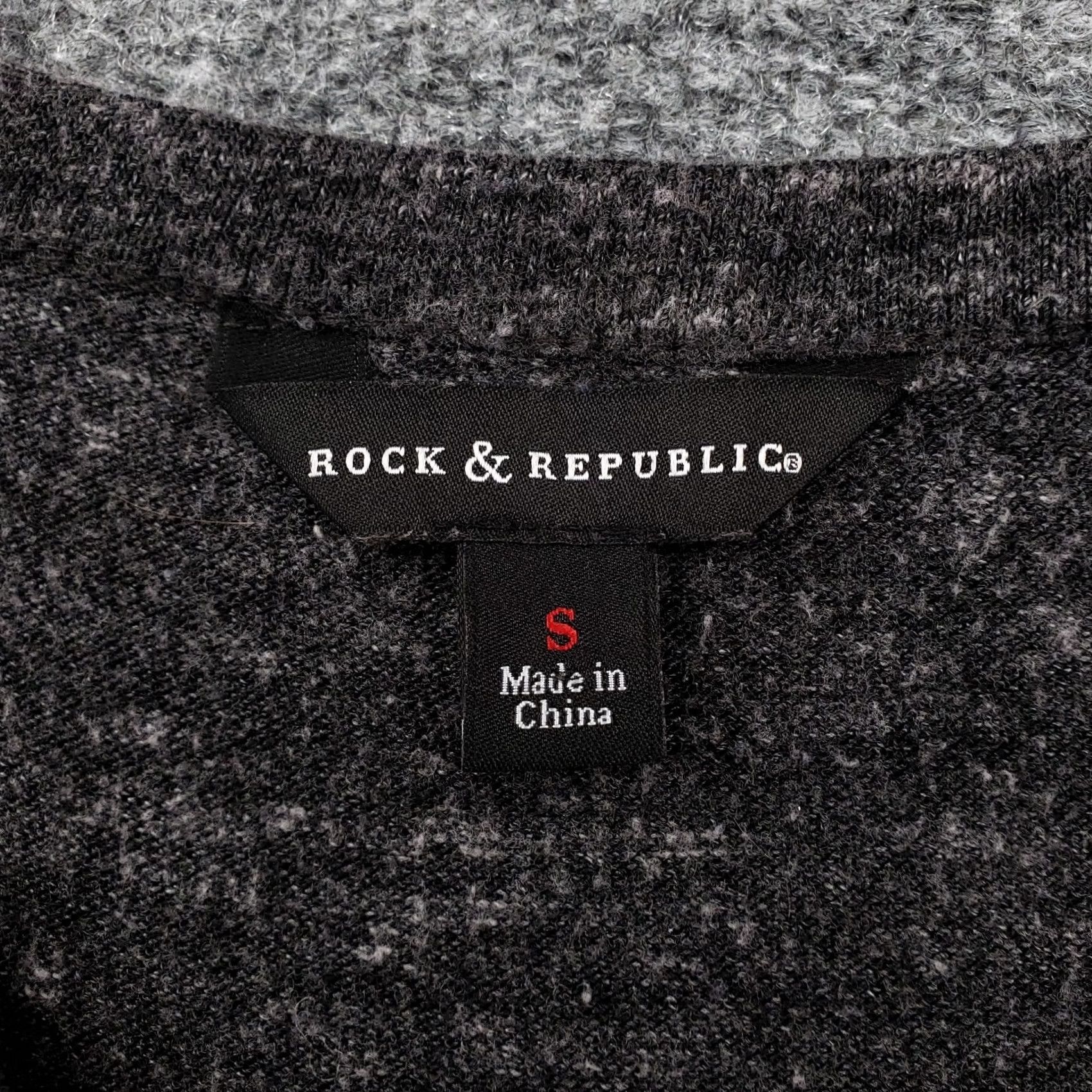 Vintage Rock & Republic T-Shirt Womens S Small Gray Lace Up V-Neck Long Sleeves Tee Size S / US 4 / IT 40 - 3 Thumbnail