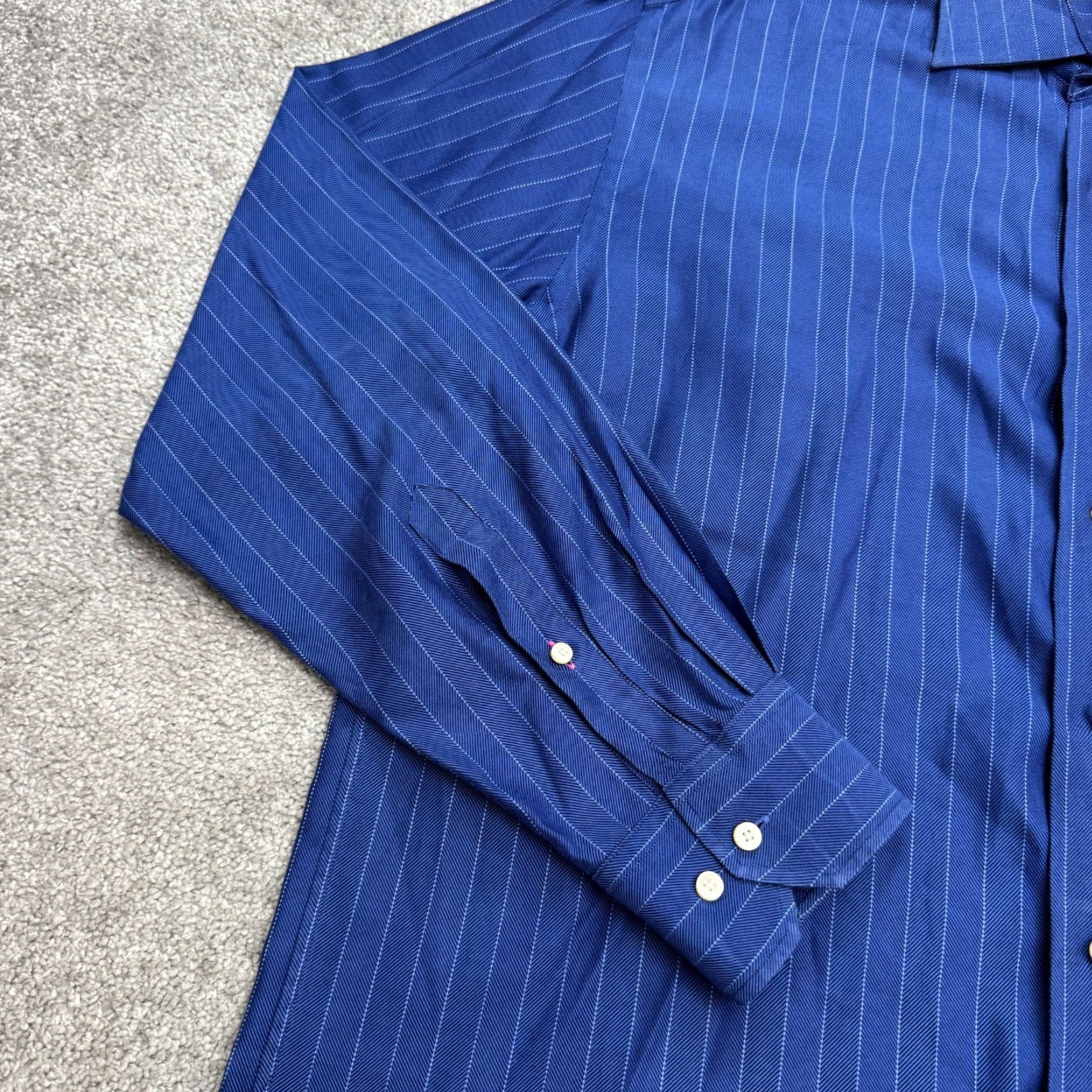 Tommy Bahama VINTAGE Tommy Bahama Button-Up Shirt Mens Regular Blue Striped Herringbone Classic 16.5 34/35 SS? Size US S / EU 44-46 / 1 - 5 Thumbnail