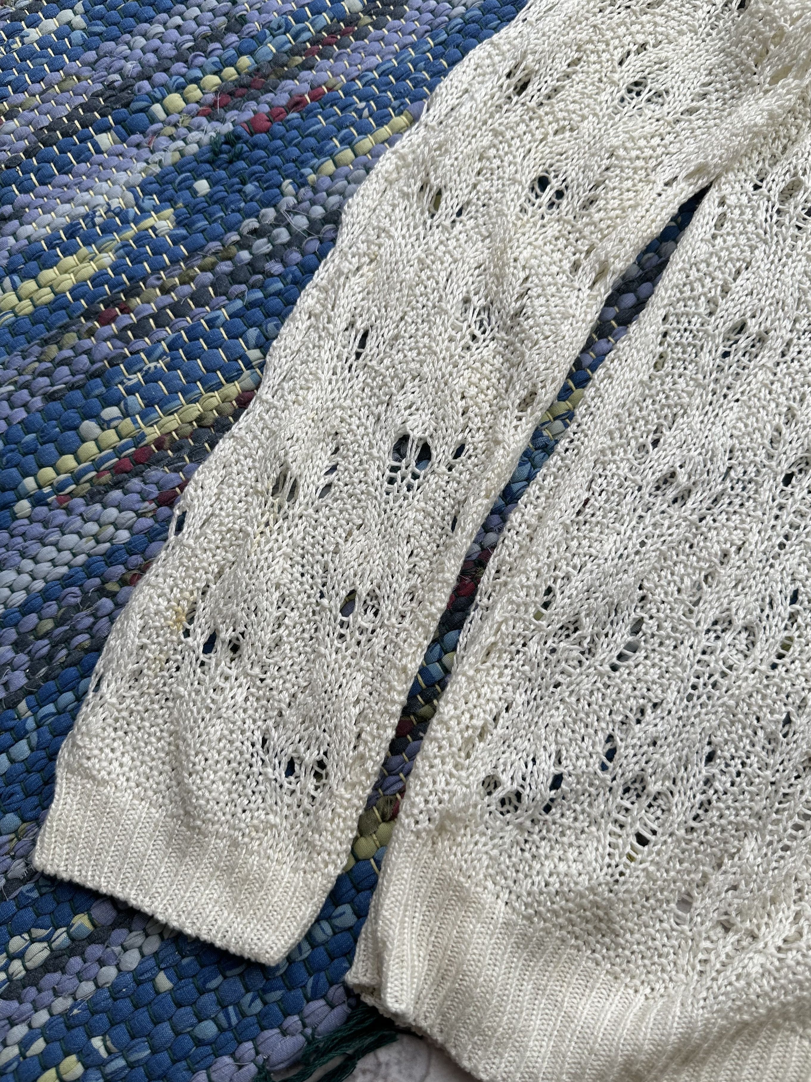 Japanese Brand Vintage Mesh Knit Sweater A602(48)D15 Size US XS / EU 42 / 0 - 4 Thumbnail