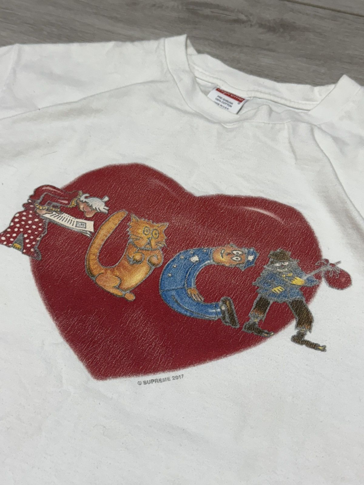 Supreme Rare Supreme Fuck Love Y2K Japanese Heart Tee Shirt Size US L / EU 52-54 / 3 - 3 Thumbnail