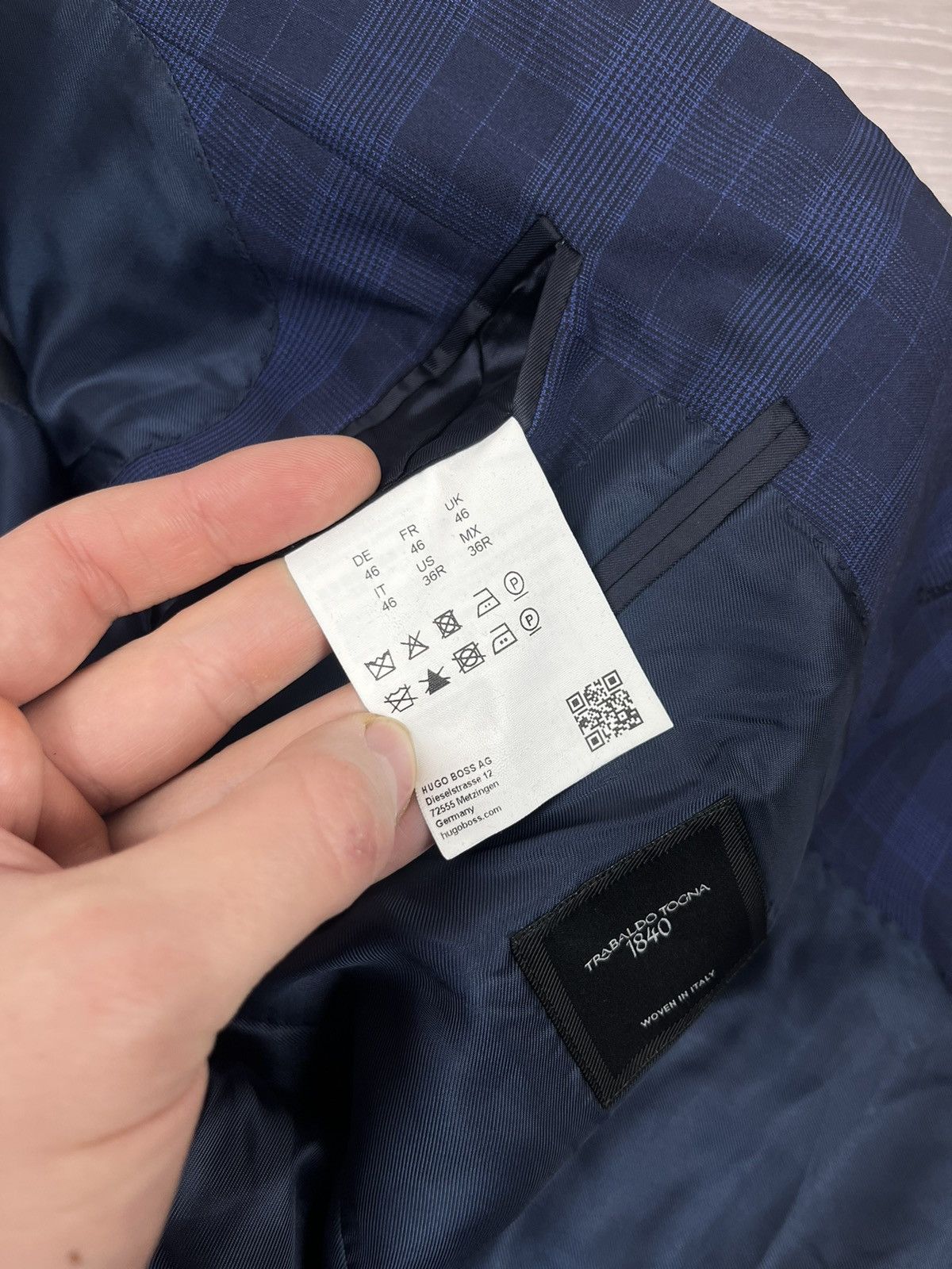 Hugo Boss Hugo Boss Wool/Silk Plaid Blue Two Buttons Suit Blazer Pants Size 36R - 14 Thumbnail