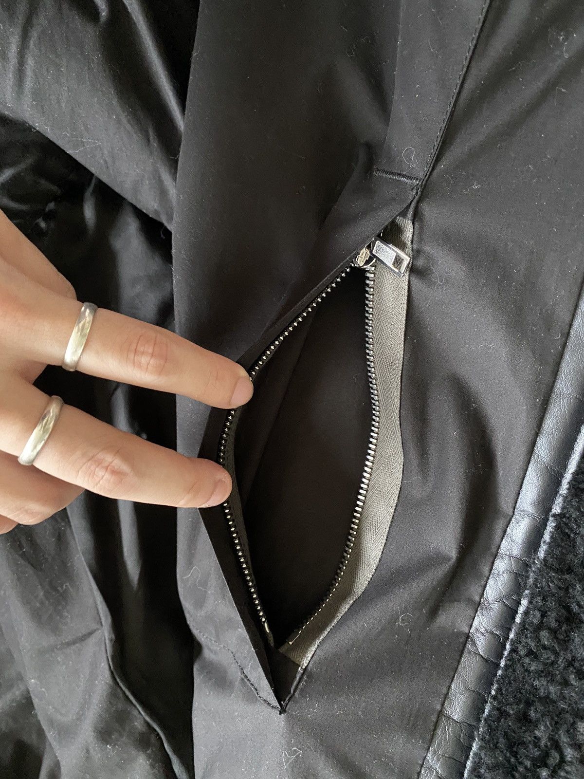 Rick Owens Rick Owens Kunst Pagoda Shearling Bomber Jacket Size US S / EU 44-46 / 1 - 19 Thumbnail