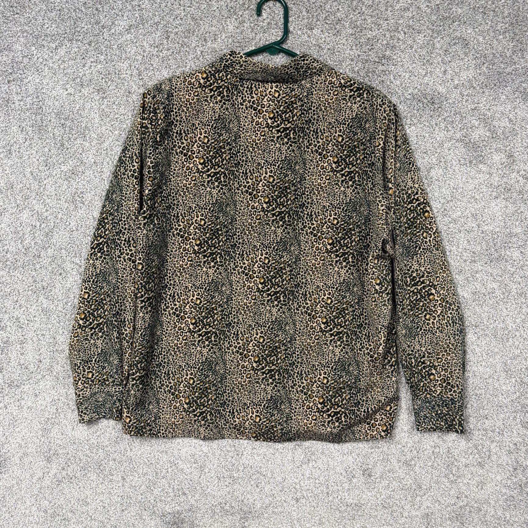 Vintage VINTAGE Truffles by YB Leopard Blouse 2XL Women's Casual Shirt Button Front Collared 80s 90s Boho Retro USA Size XXL / US 16-18 / IT 52-54 - 7 Thumbnail