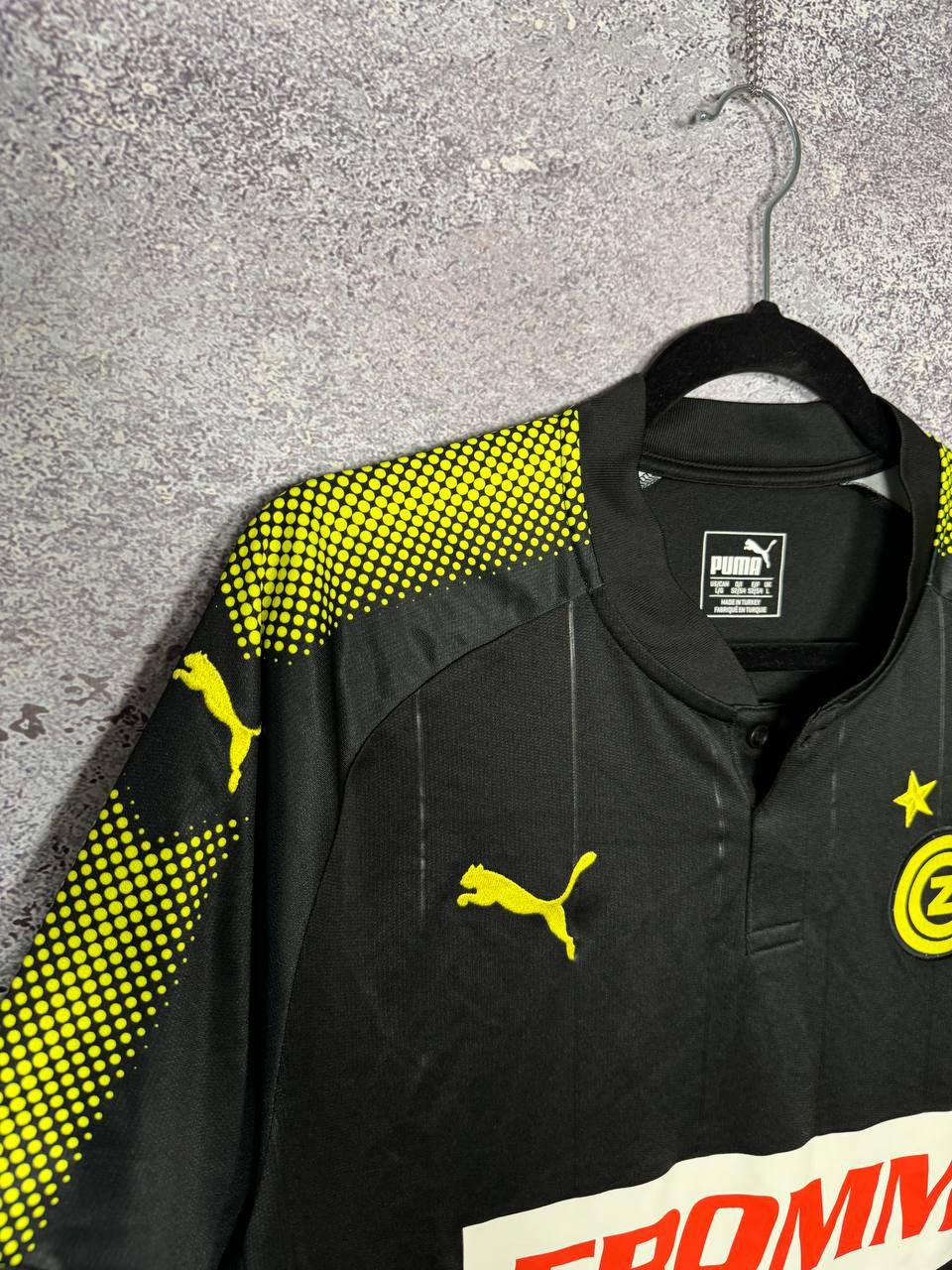 Puma × Vintage Grasshopper Club Zurich 2018/19 Puma Soccer Jersey Size US L / EU 52-54 / 3 - 5 Thumbnail