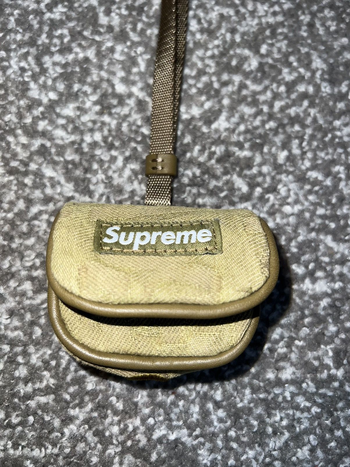 シュプリーム Fat Tip Denim Airpods Case