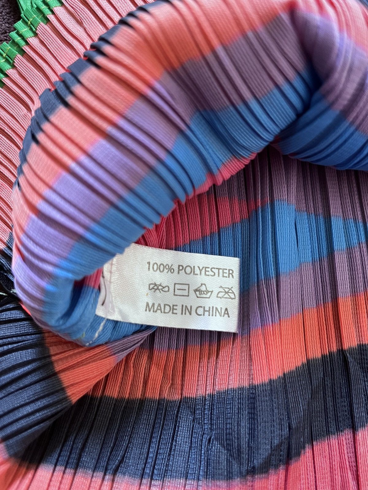 Japanese Brand Pleats Tank top Like Pleats please Colorfull Size US M / EU 48-50 / 2 - 5 Thumbnail