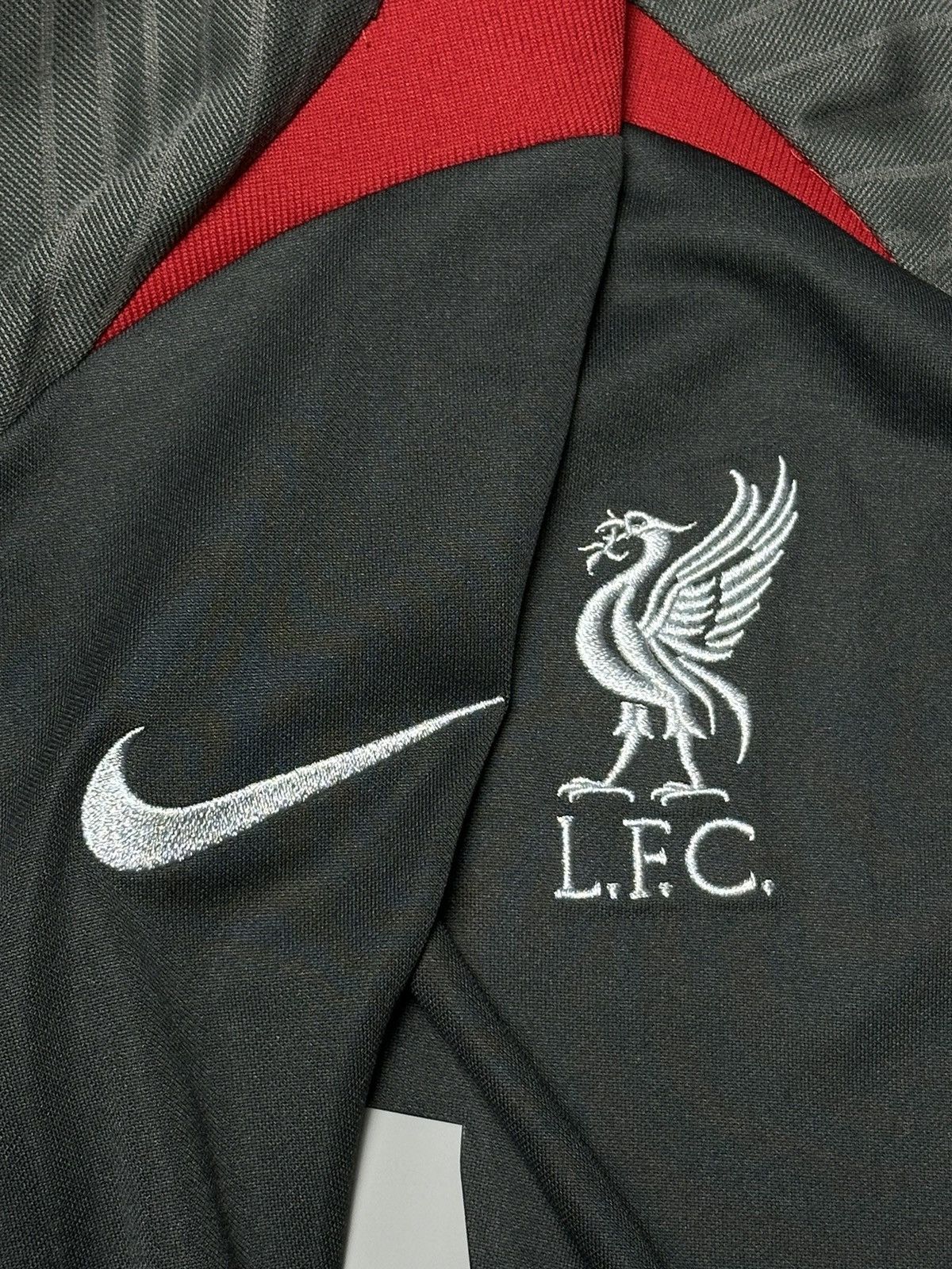 Nike Nike Liverpool 2023/24 Training Soccer Jersey Shirt Size US XXL / EU 58 / 5 - 7 Thumbnail