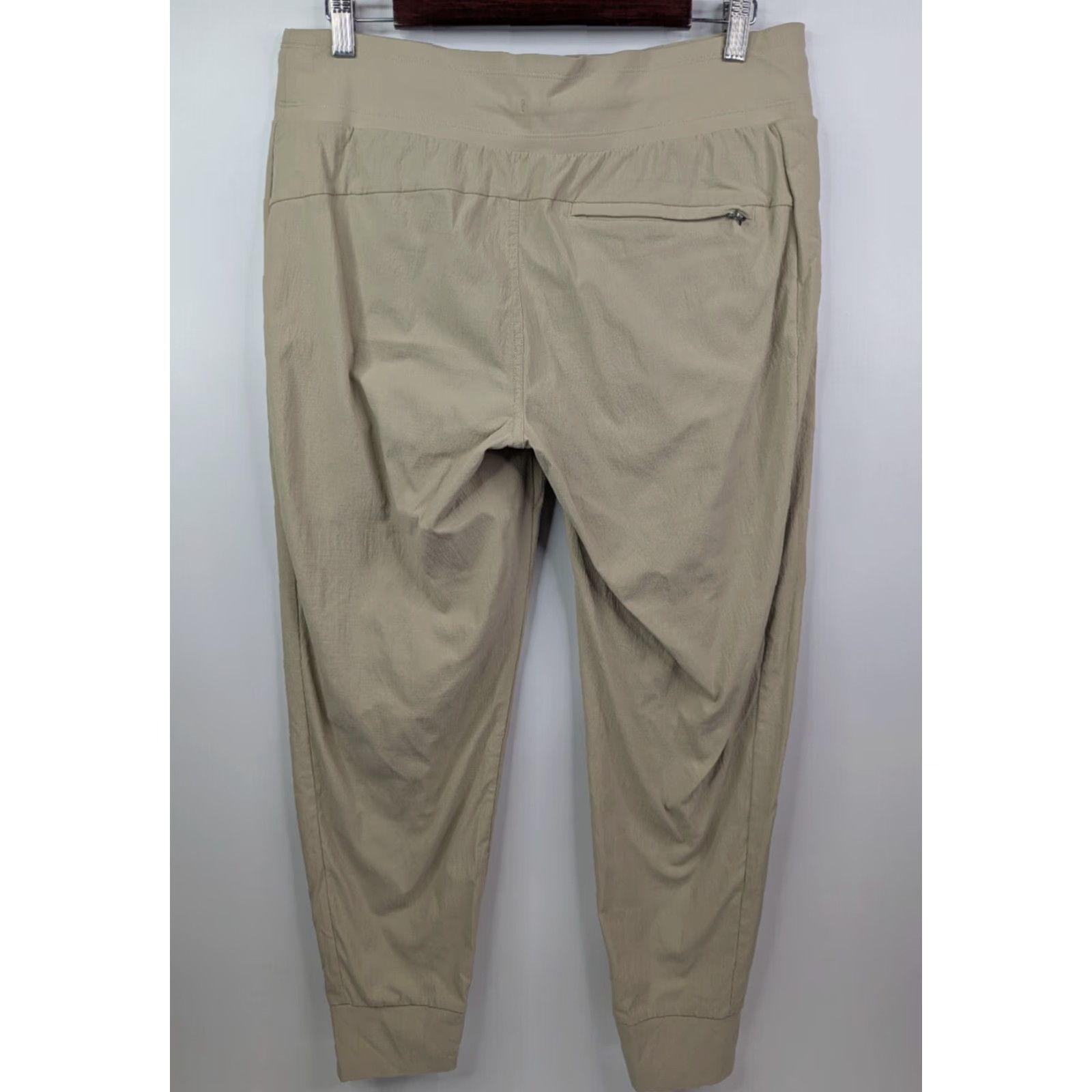 Athleta Athleta Pants Jogger 12 Beige Nylon Pockets Drawstring Trekkie North High Rise Size 34" / US 12 / IT 48 - 3 Thumbnail