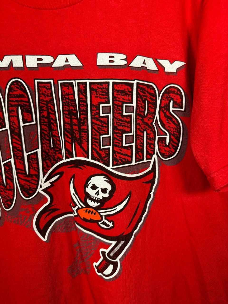 Fruit Of The Loom × NHL × Vintage 00's Vintage Tampa Bay Buccaneers red T-Shirt Merchandise Size US XL / EU 56 / 4 - 4 Thumbnail