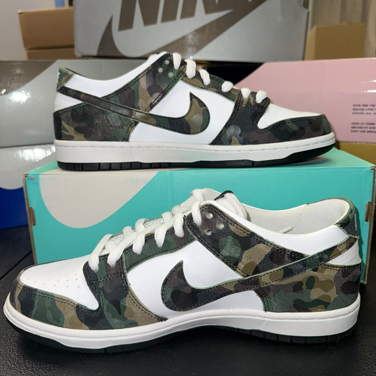 Nike Size 10.5 - Nike Zoom Dunk Pro SB Low Camo - 854866-331 Size US 10.5 / EU 43-44 - 2 Thumbnail