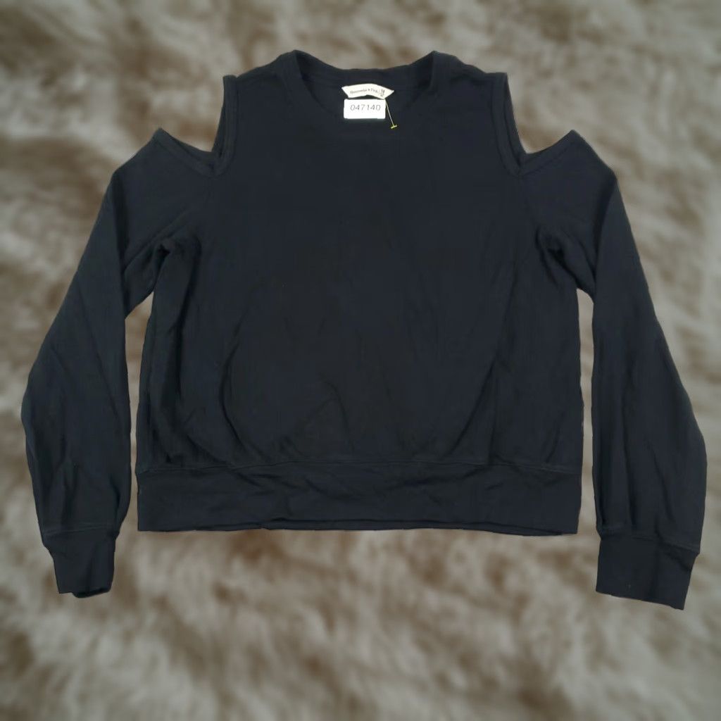 Abercrombie & Fitch Abercrombie Fitch Womens Medium Black Pullover Sweatshirt Size M / US 6-8 / IT 42-44 - 1 Thumbnail