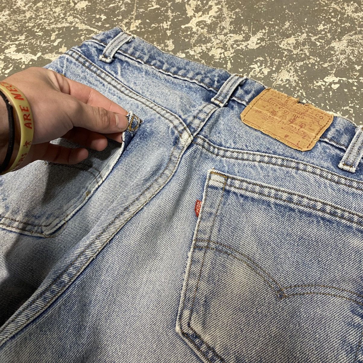 Levi's × Vintage Vintage Levi’s 505 Straight Fit Blue Denim Jeans USA 80s Size US 32 / EU 48 - 8 Thumbnail