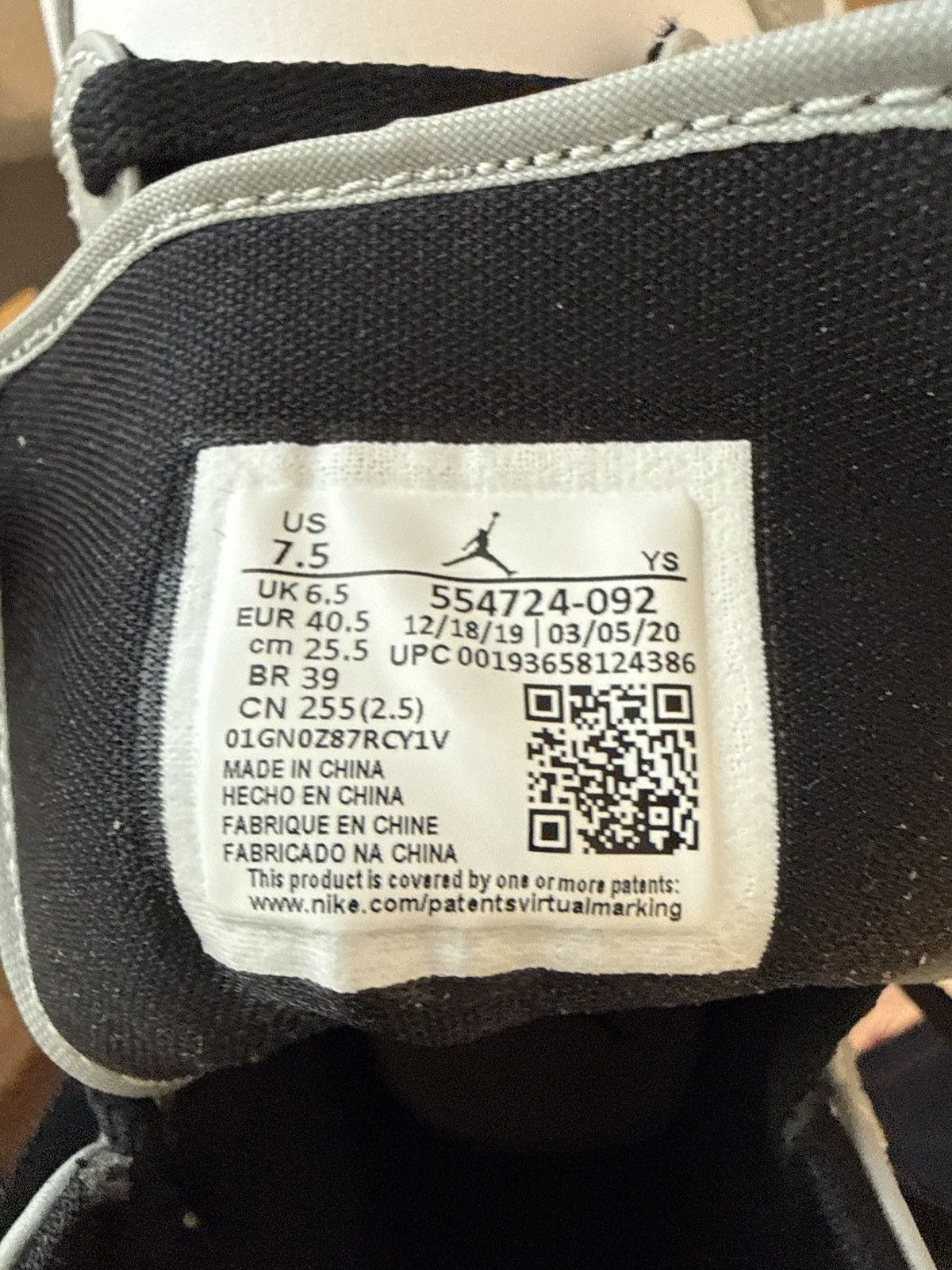 Nike Air jordan 1 smoke grey mid rise Size US 7.5 / EU 40-41 - 8 Thumbnail