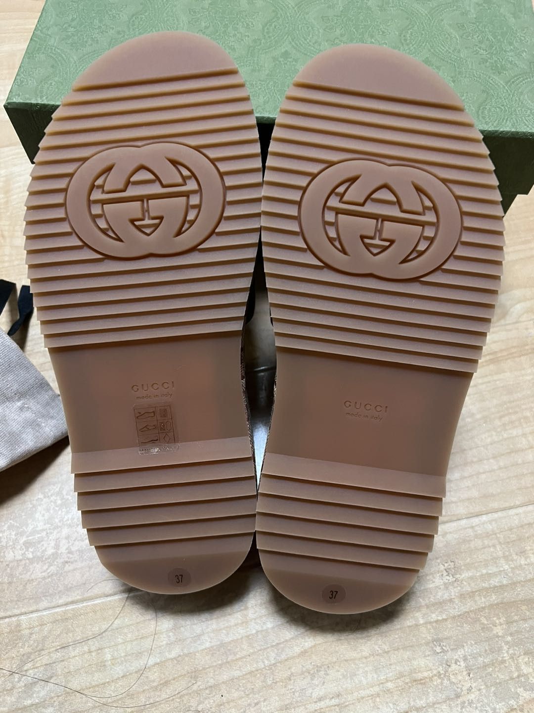 Gucci GUCCI Canvas GG Monogram Angelina Platform Slide Sandals Size US 7 / IT 37 - 2 Thumbnail