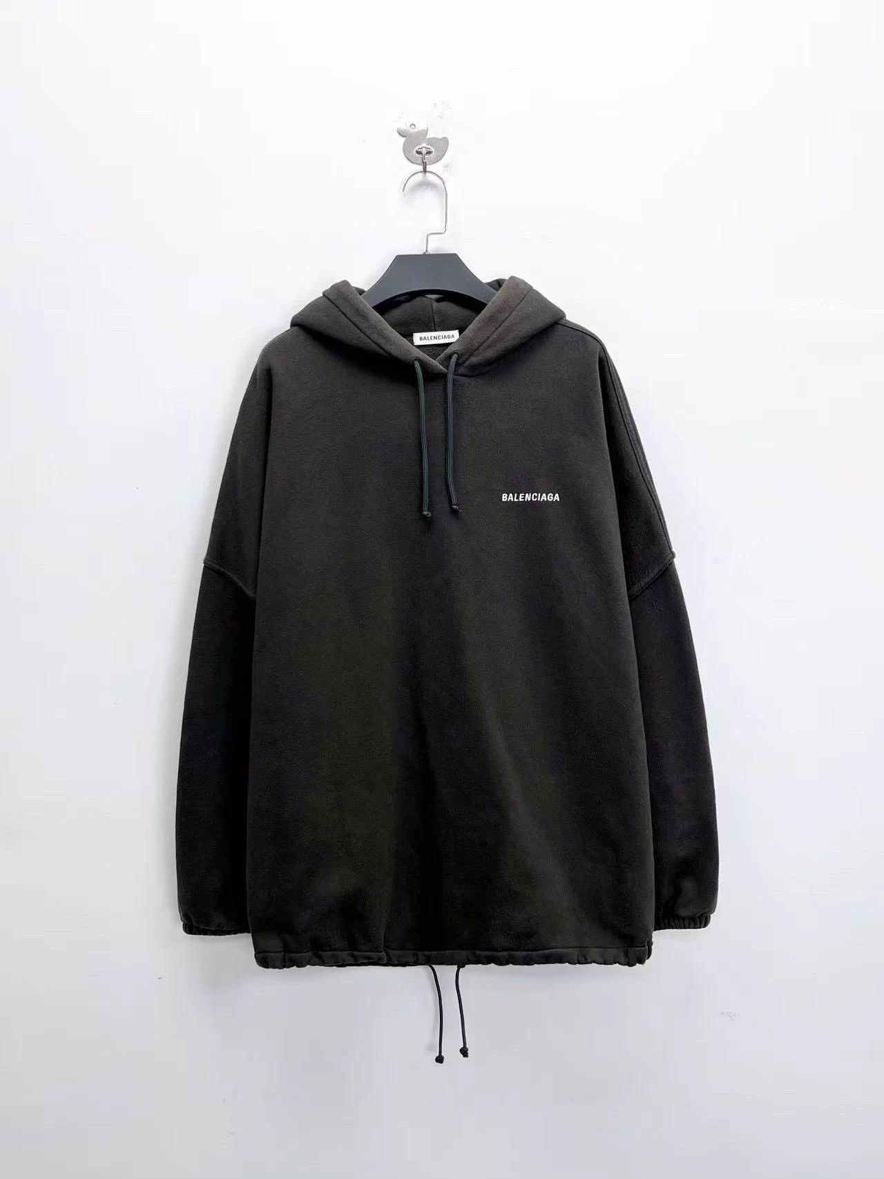 Balenciaga Balenciaga Deep Brown Small Logo Oversize Hoodie XS Size US XS / EU 42 / 0 - 1 Thumbnail