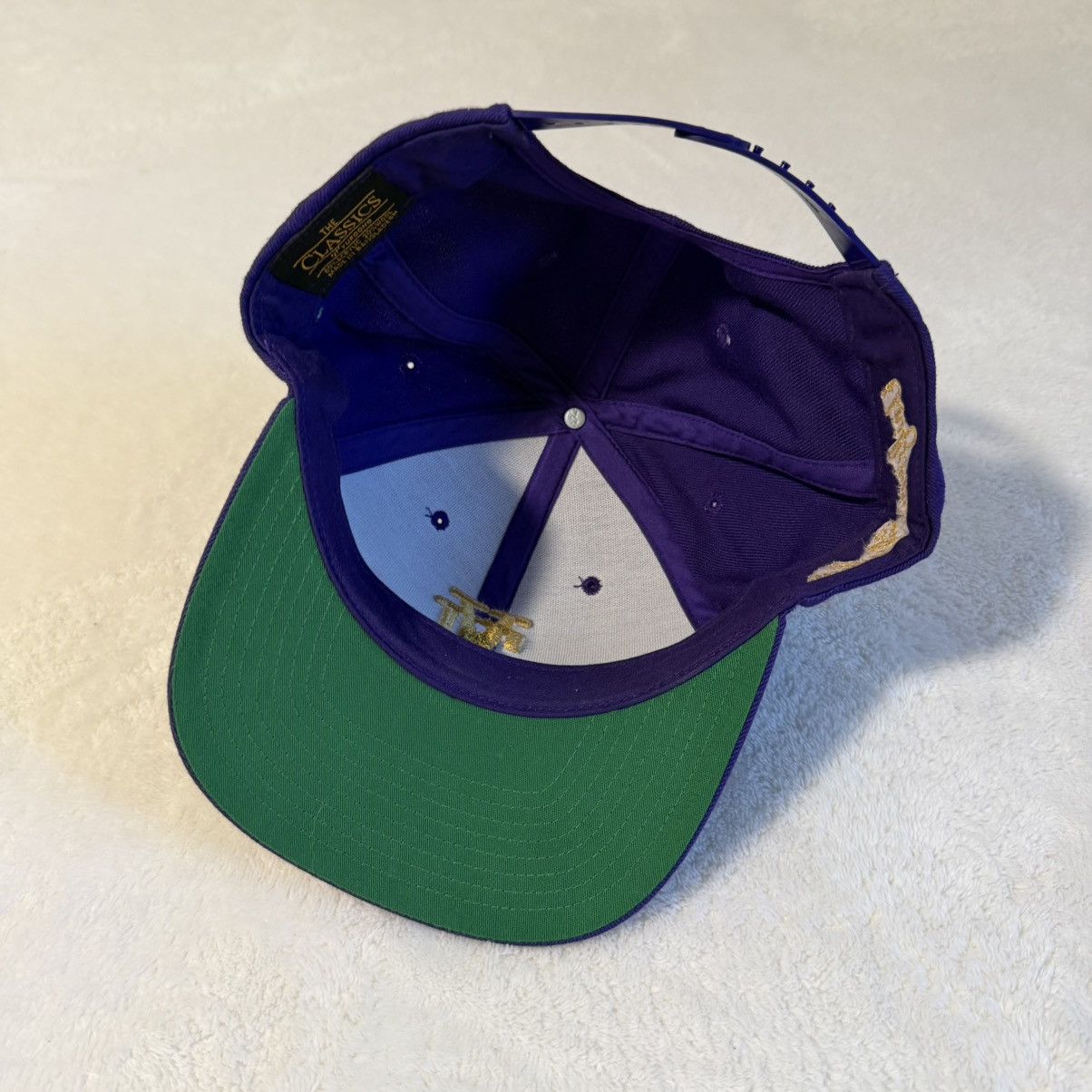 Uniform Studios Uniform Studios LA Lakers upside-down logo snapback hat Size ONE SIZE - 4 Thumbnail