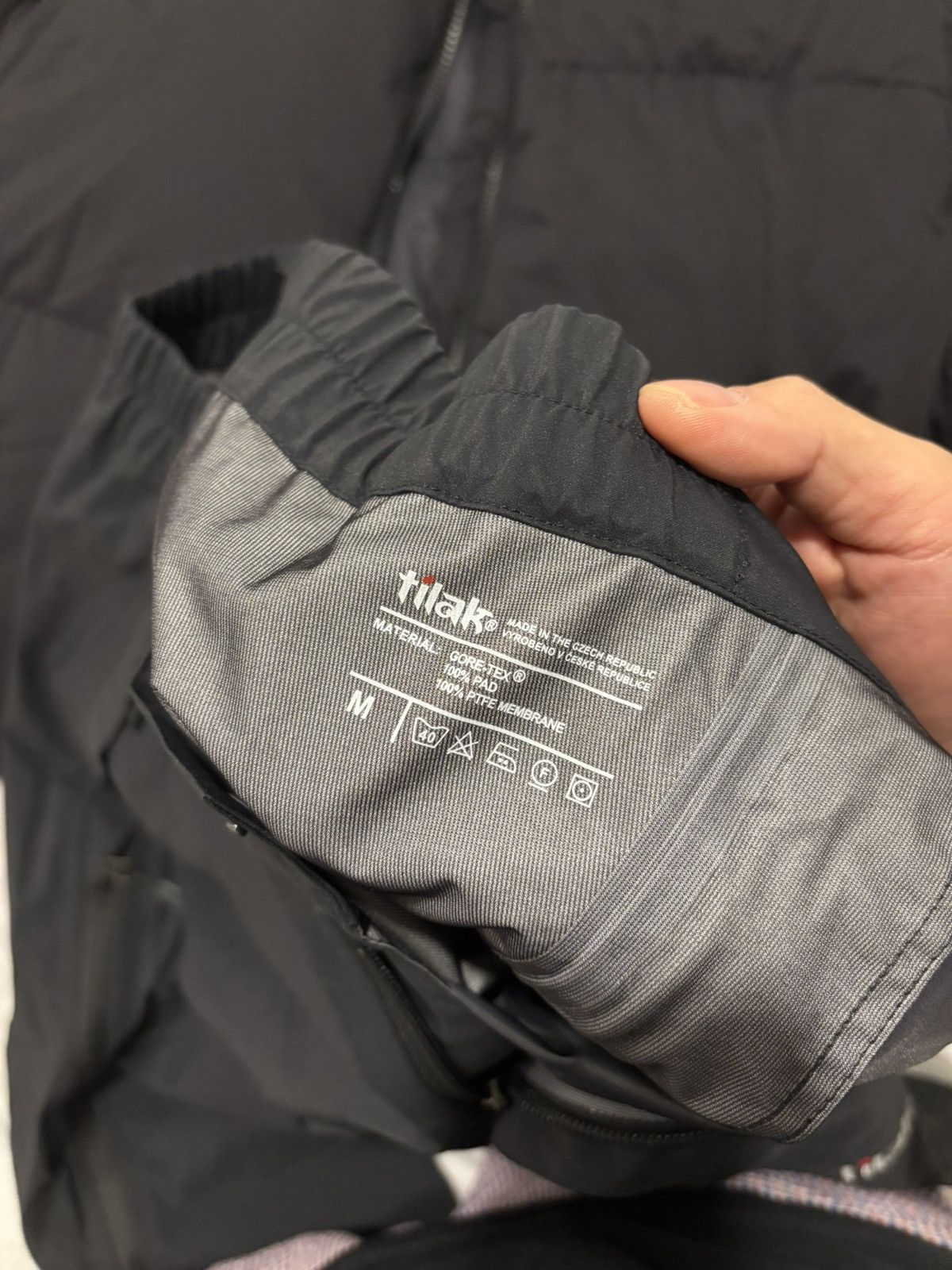 Tilak Tilak Storm Pant size M black Size US 32 / EU 48 - 2 Thumbnail