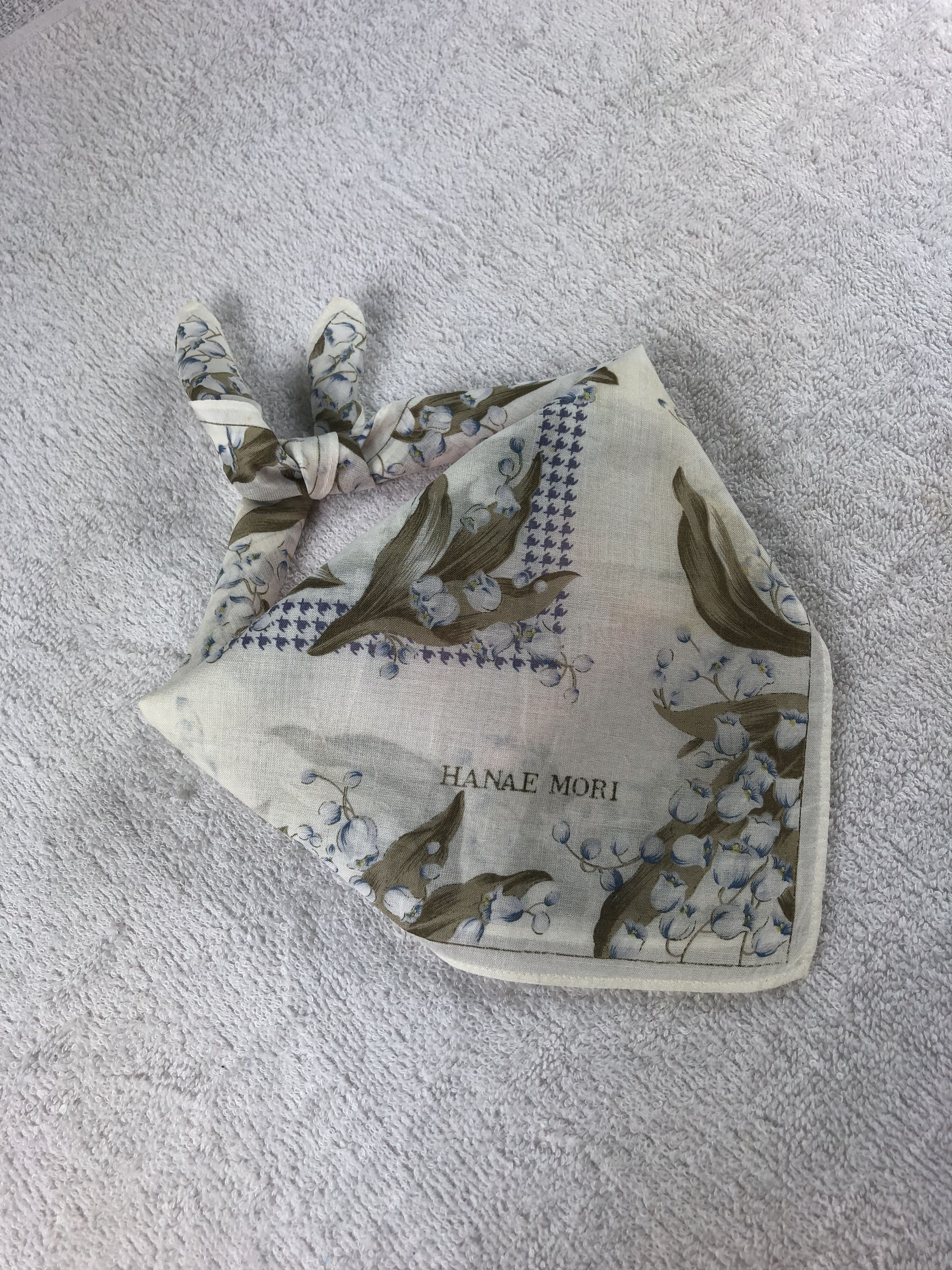 Hanae Mori × Japanese Brand × Vintage Hanae Mori Handkerchief / Bandana / Neckerchief Size ONE SIZE - 1 Thumbnail