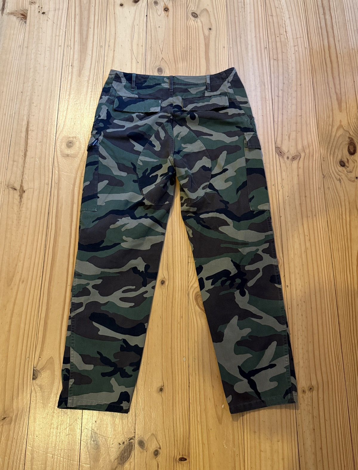 Balenciaga BALENCIAGA camo cotton gabardine army cargo pants Size US 30 / EU 46 - 8 Thumbnail