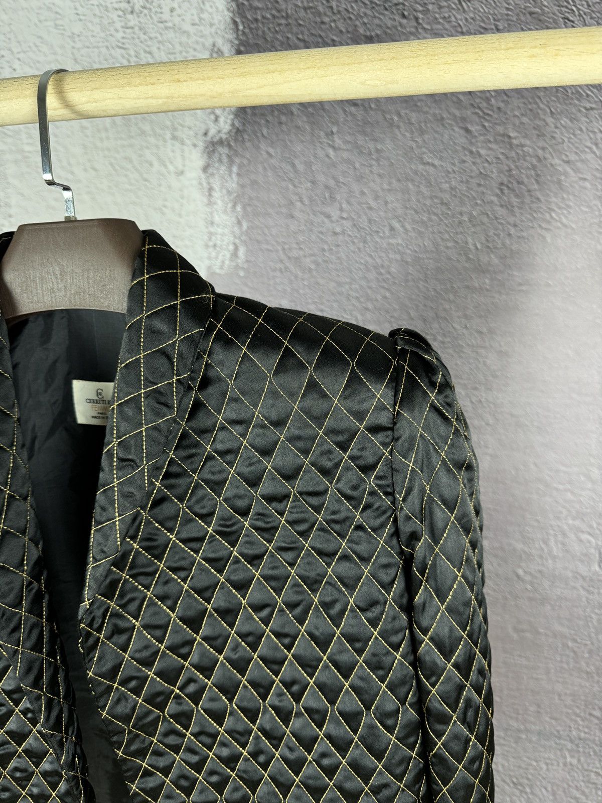 Cerruti 1881 Cerruti 1881 Femme Paris quilted black gold free blazer Size S / US 4 / IT 40 - 4 Thumbnail