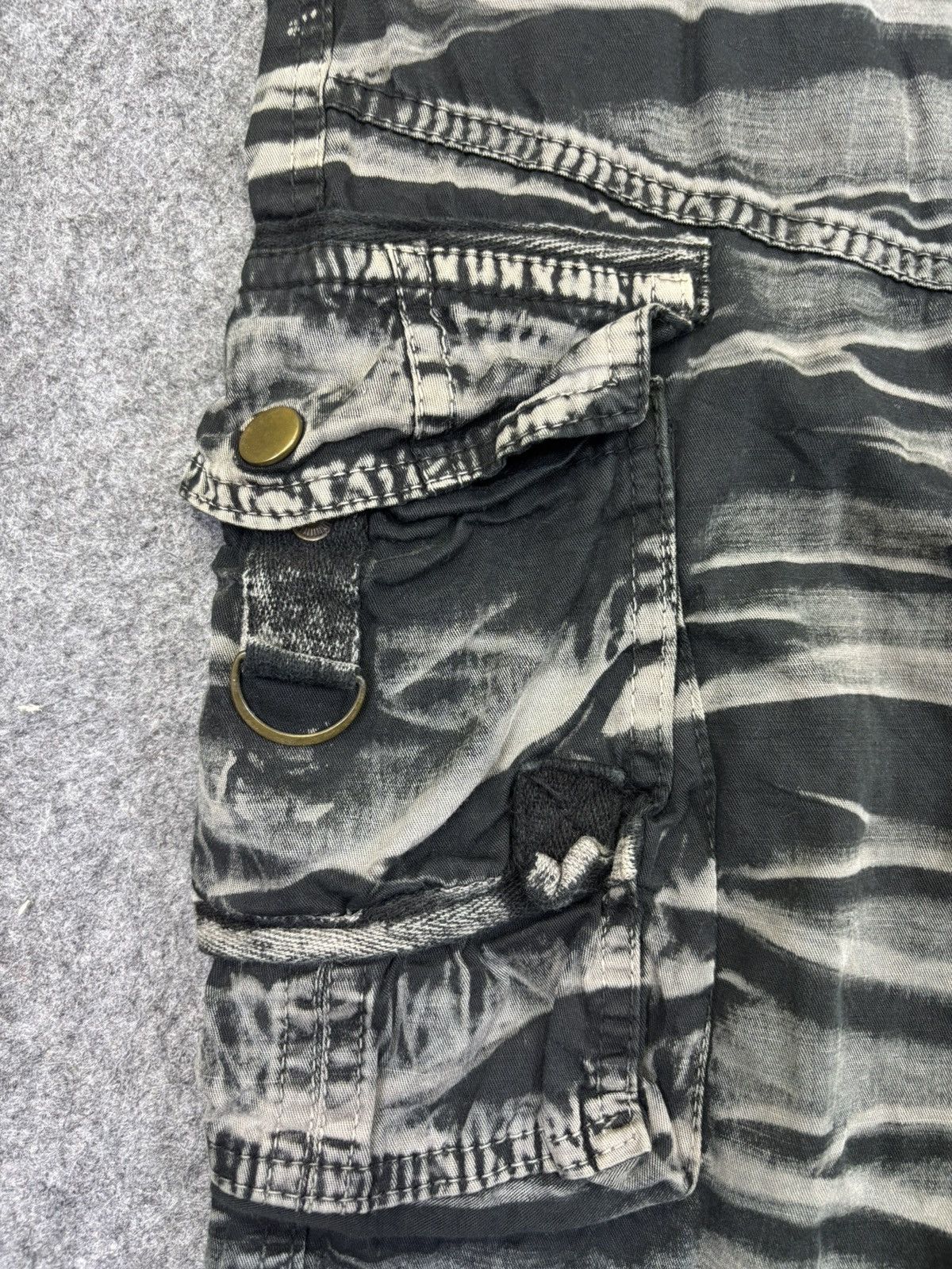 Japanese Brand MYMSTORM Chaos Fades Short Cargo Pant K29 Size US 32 / EU 48 - 7 Thumbnail