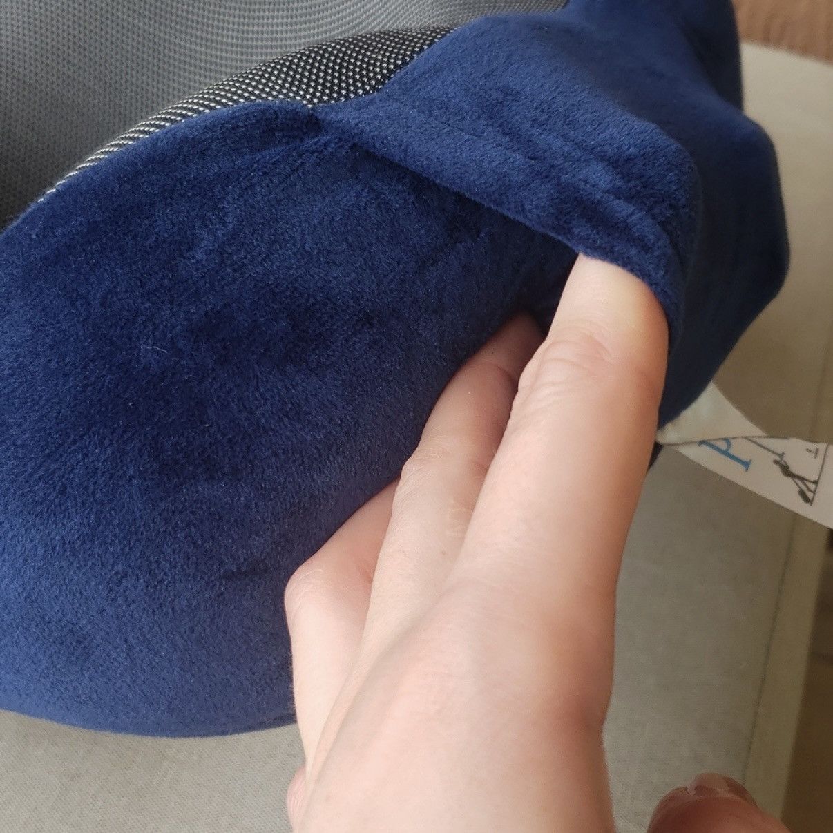 Other PNG neck pillow Size ONE SIZE - 7 Thumbnail